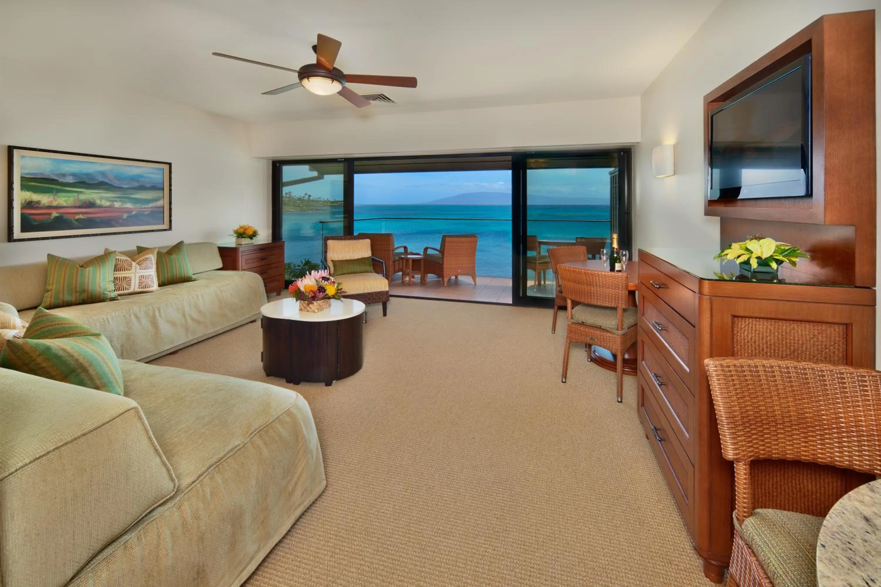 One-Bedroom Suite - Ocean Front  in Napili Kai Beach Resort