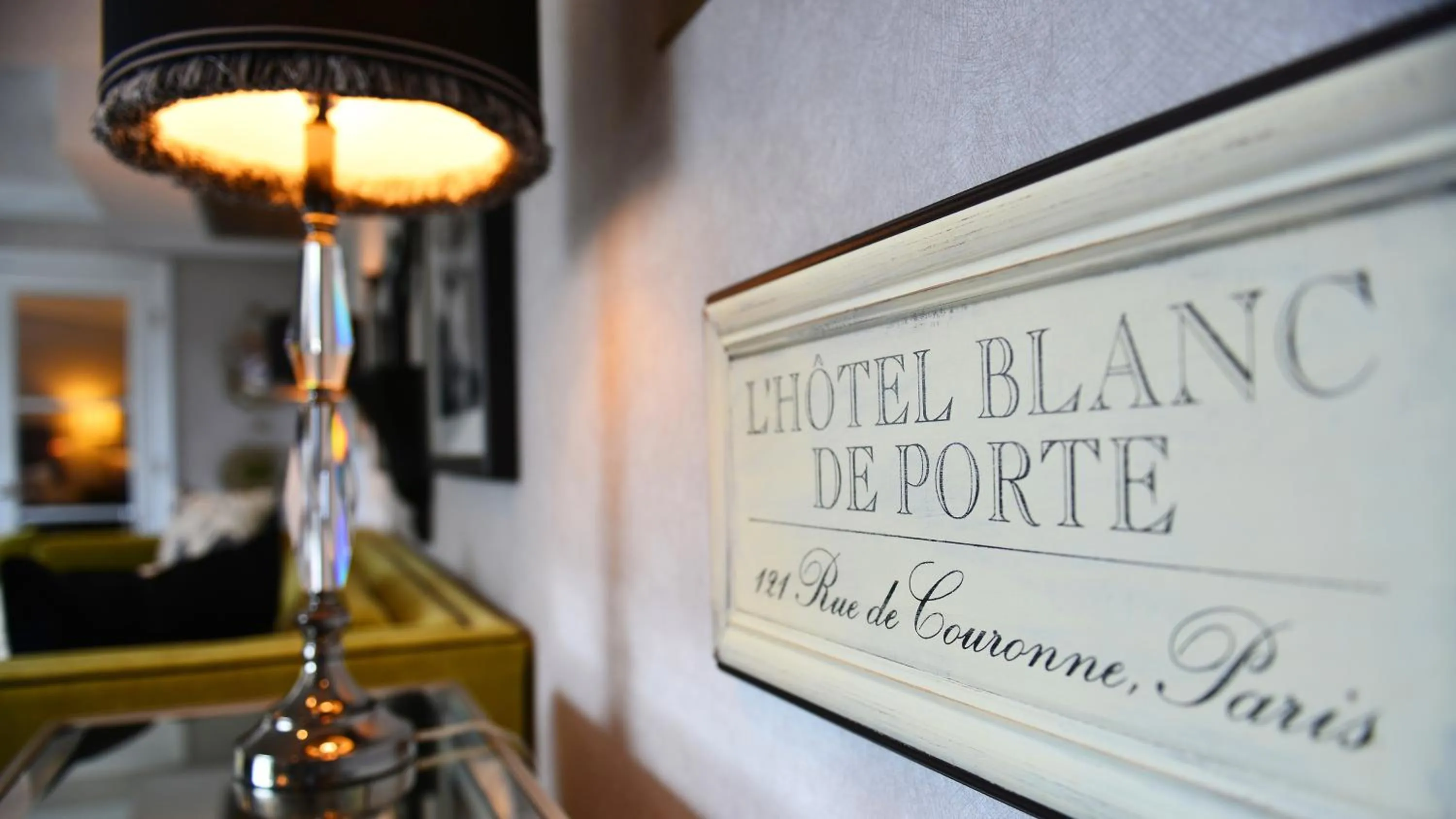 King Suite with Sofa Bed and Spa Bath in Prestige Mountain Resort Rossland