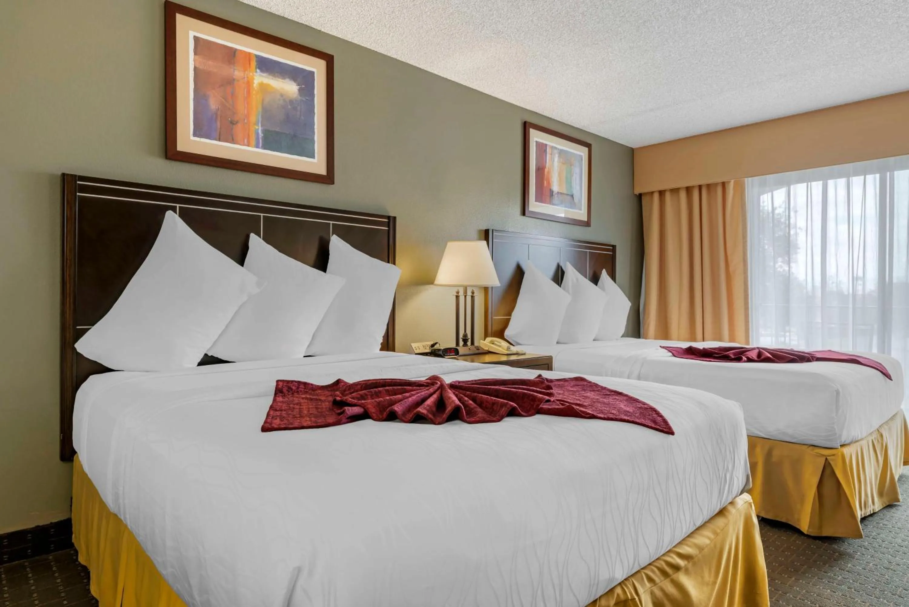Queen Room with Two Queen Beds - Non-Smoking in Best Western Plus Palm Desert Resort