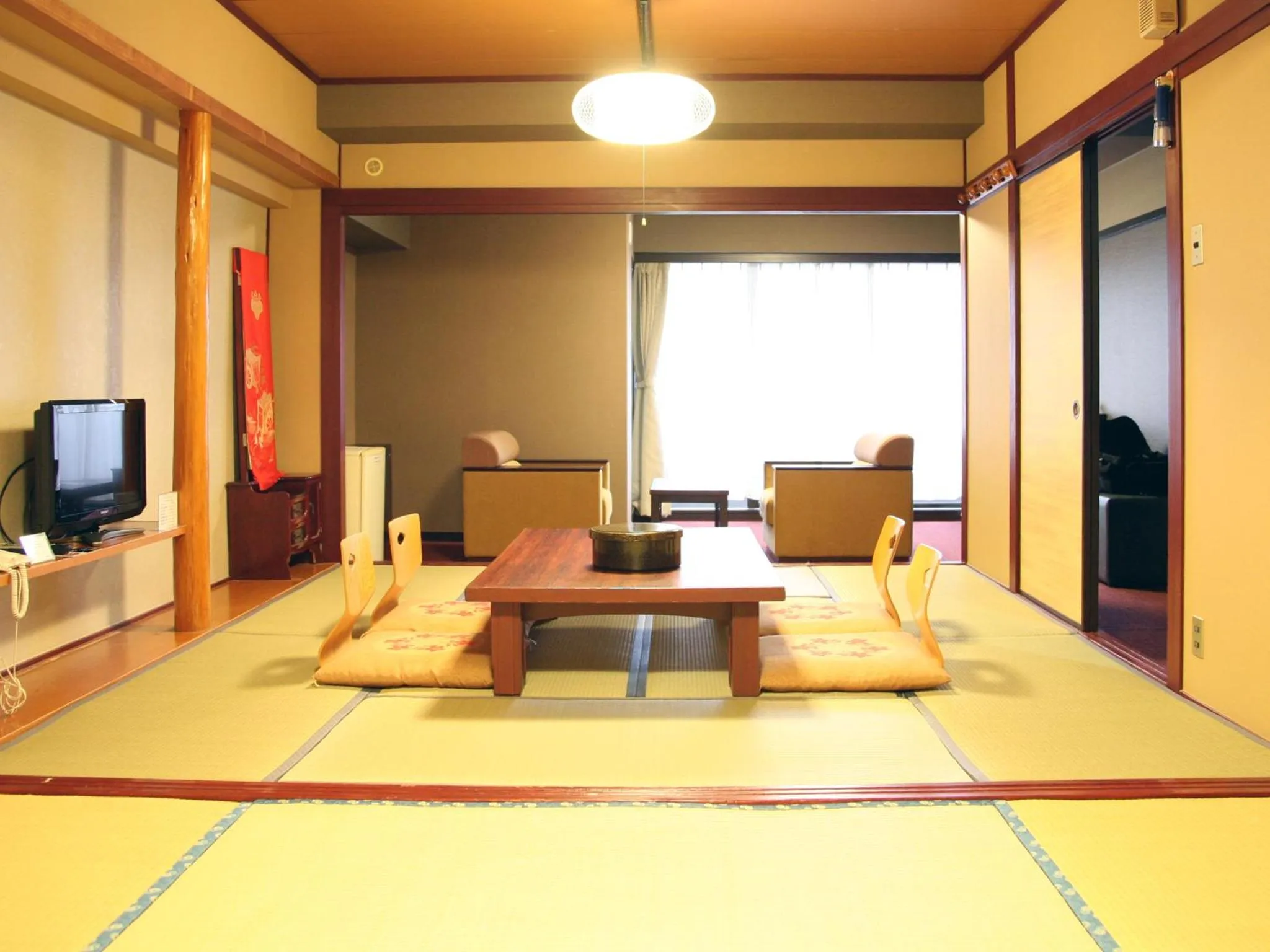 Standard Japanese-Style Room - Smoking in Hotel Kirishima Castle