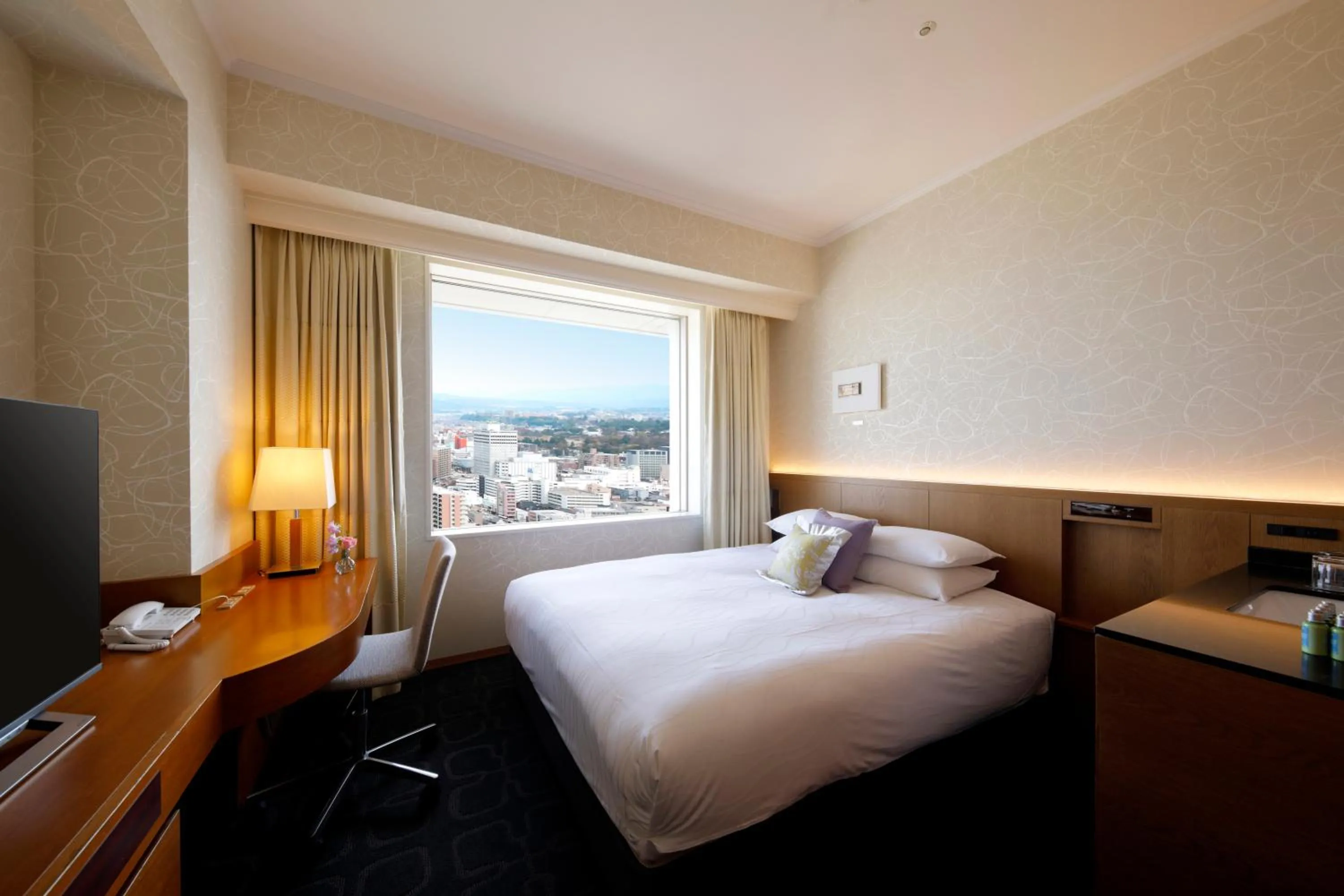 Luxury Floor Double Room - single occupancy - Non-Smoking in Hotel Nikko Kanazawa