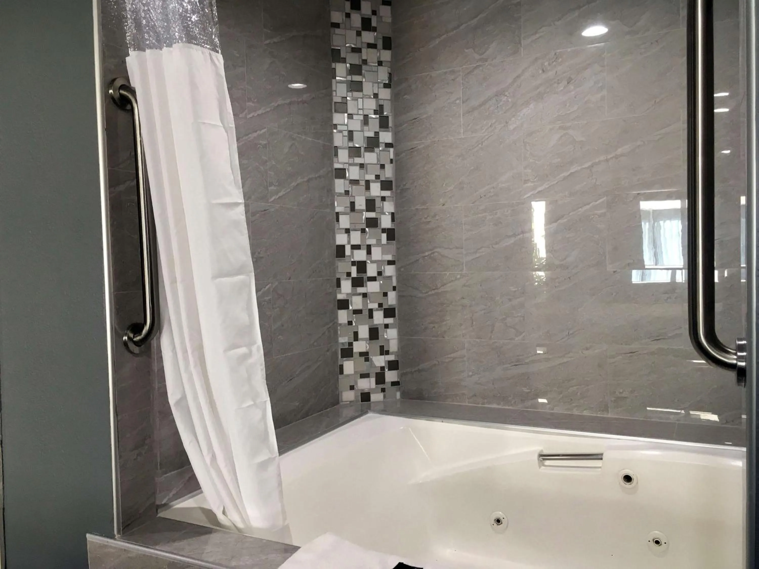 Double Room with Spa Bath in Laguna Inn and Suites