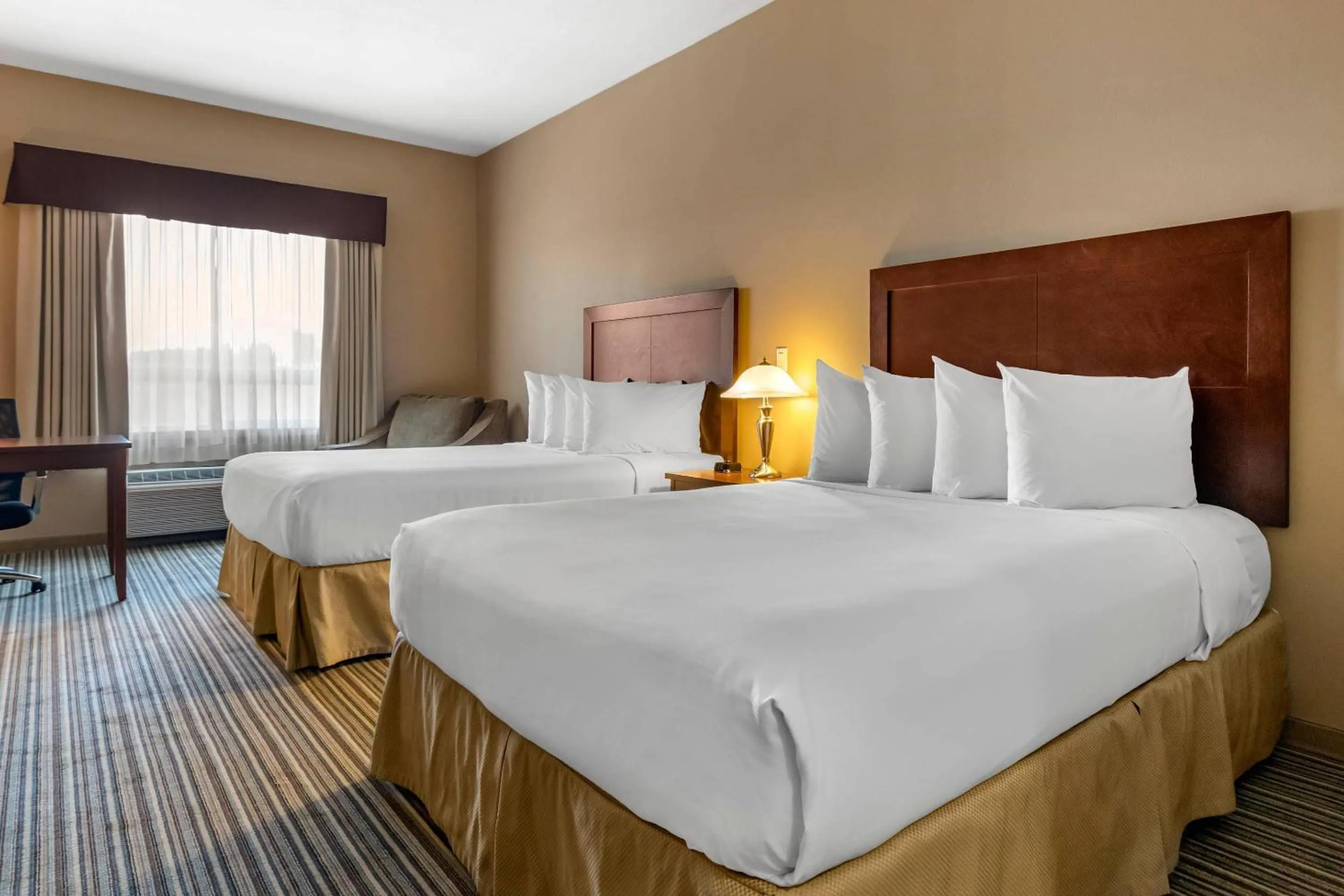 Bedroom, Bed in Quality Inn & Suites