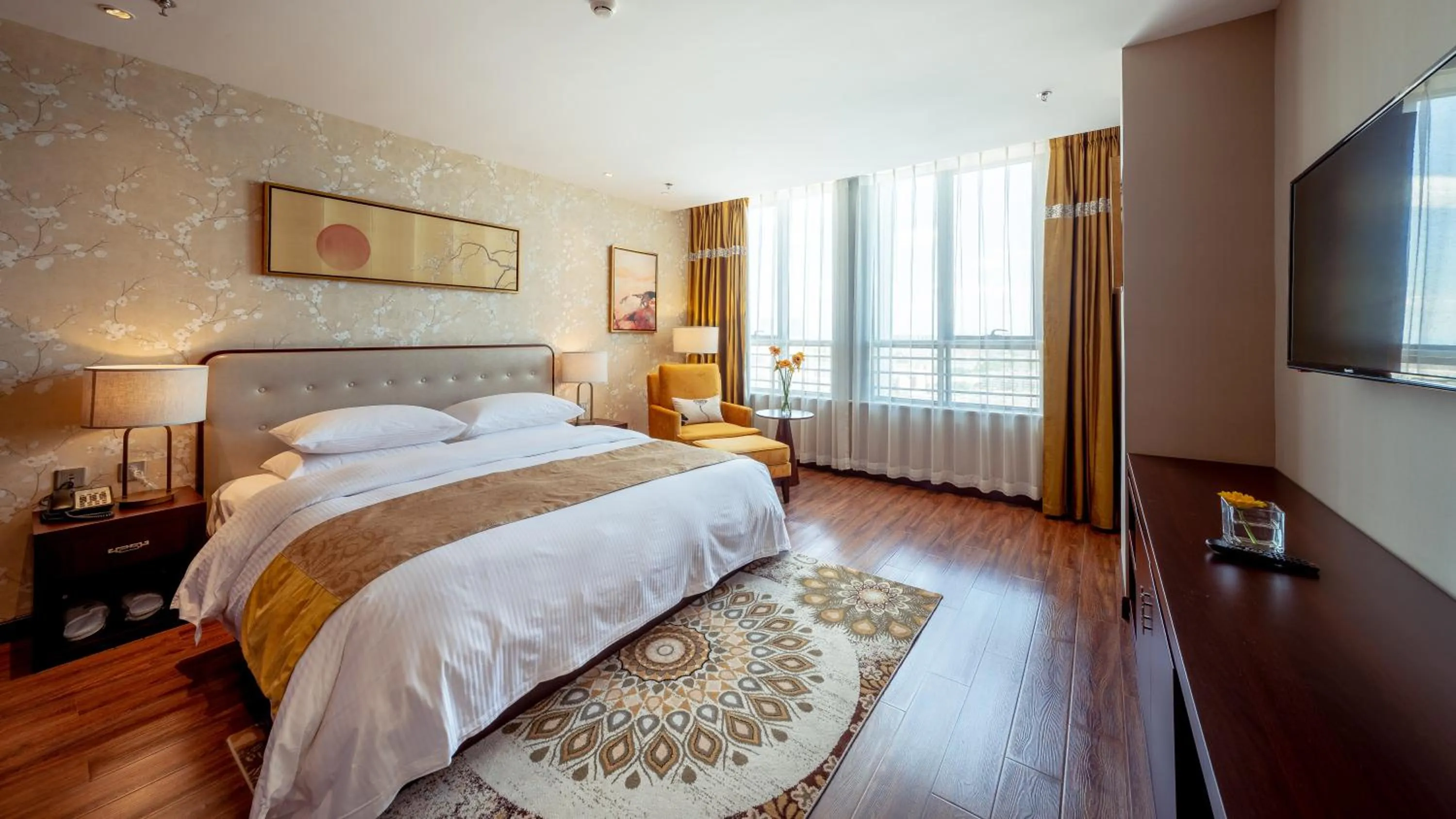 TV and multimedia, Bed in Beijing Sunflower Hotel--Beijing Universal Studios Resort