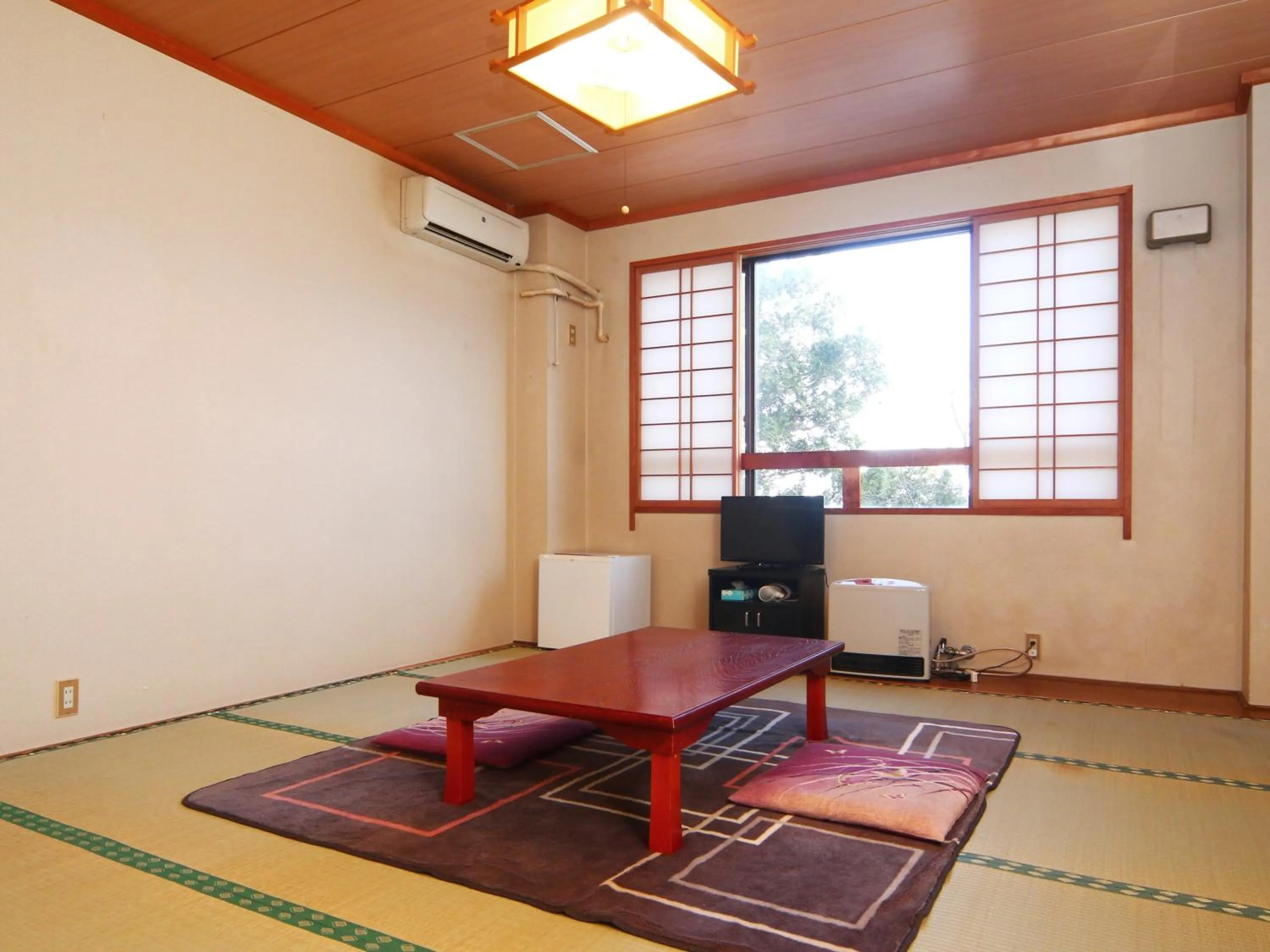 Twin Room with Shared Bathroom - single occupancy in Star Hotel Akakura