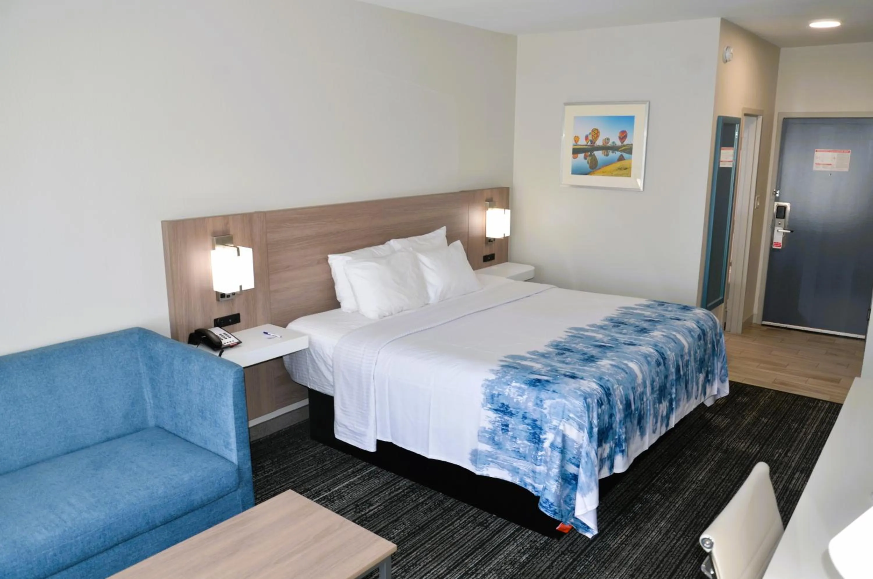 King Room - Non-Smoking in Americas Best Value Inn & Suites-Foley