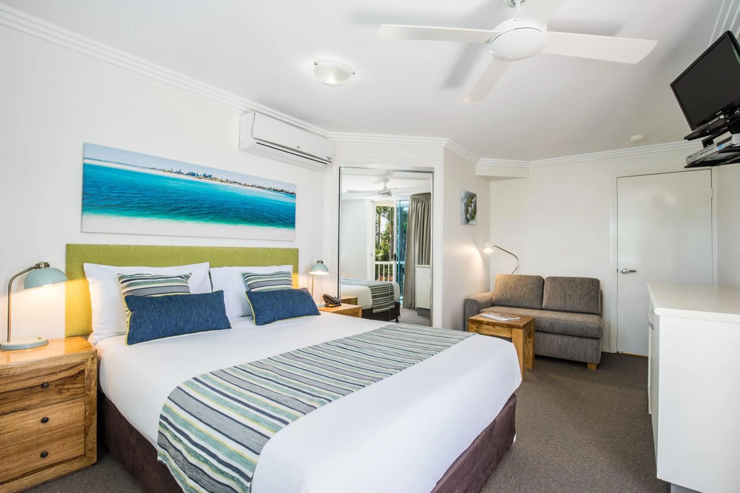 Motel Queen Room  in Watermark Resort Caloundra