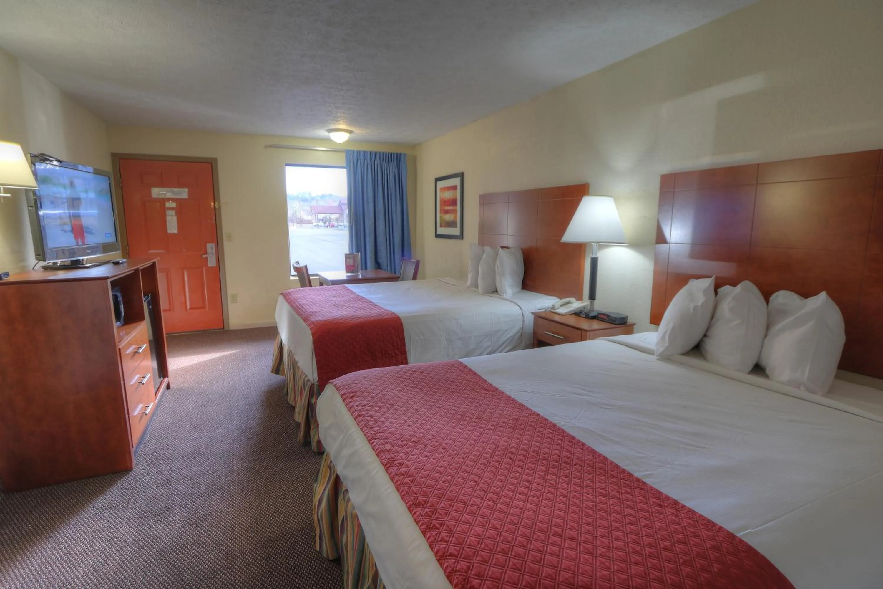 Queen Room with Two Queen Beds - Non-Smoking in Days Inn By Wyndham Pigeon Forge South