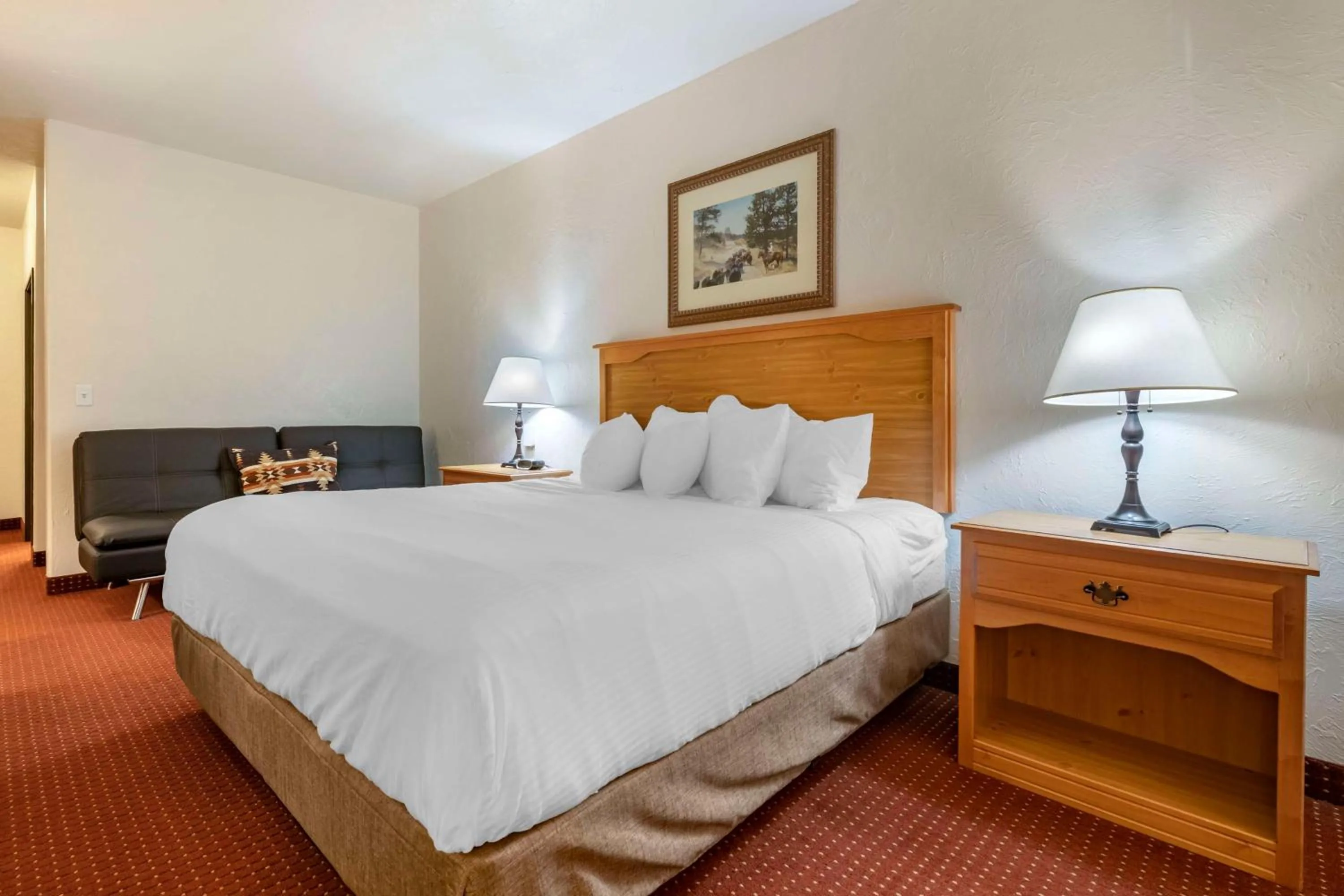 King Room with Sofa Bed - Non-Smoking in Best Western Devils Tower Inn