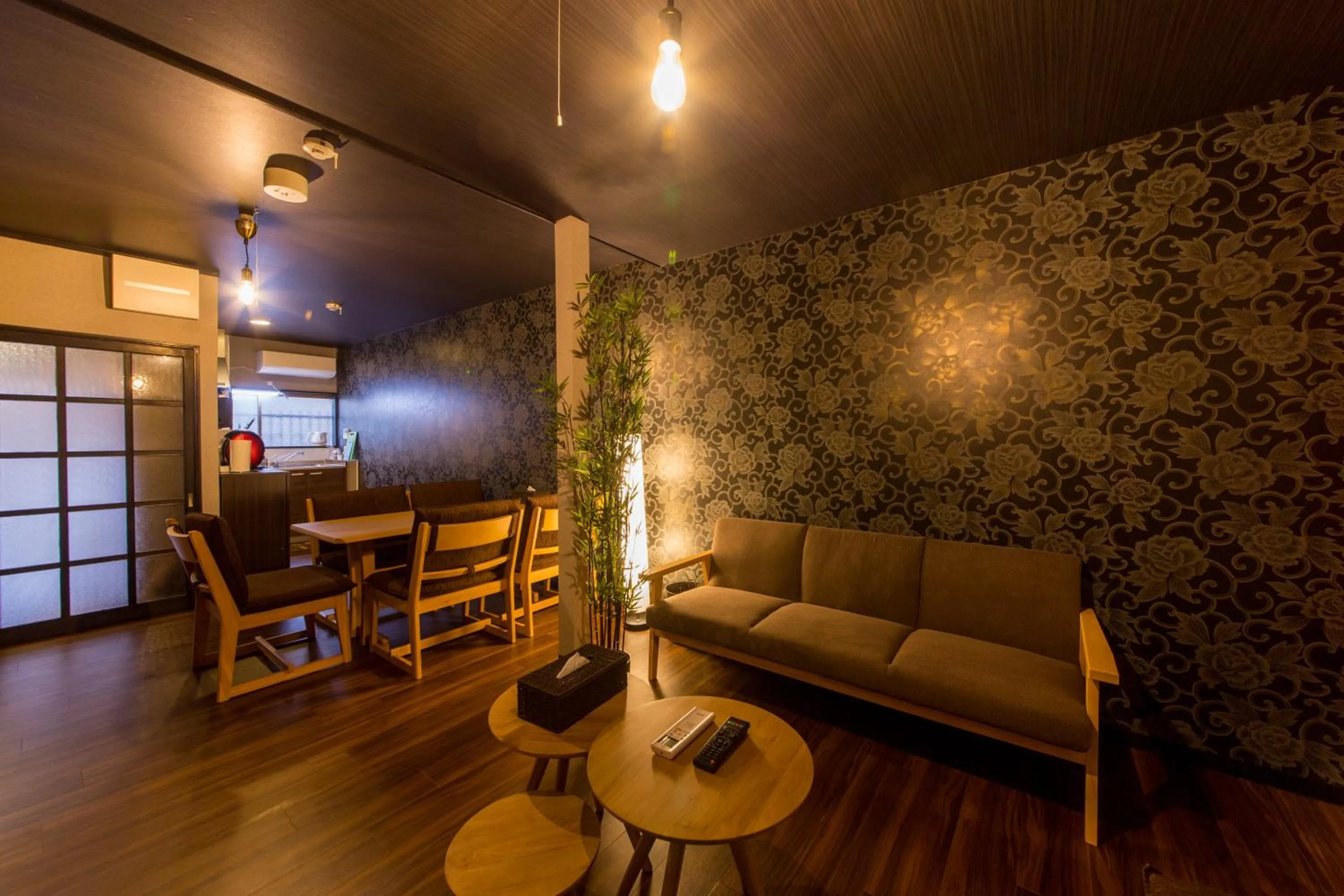 Three-Bedroom Townhouse in Kyoto Kyo-Tsubaki