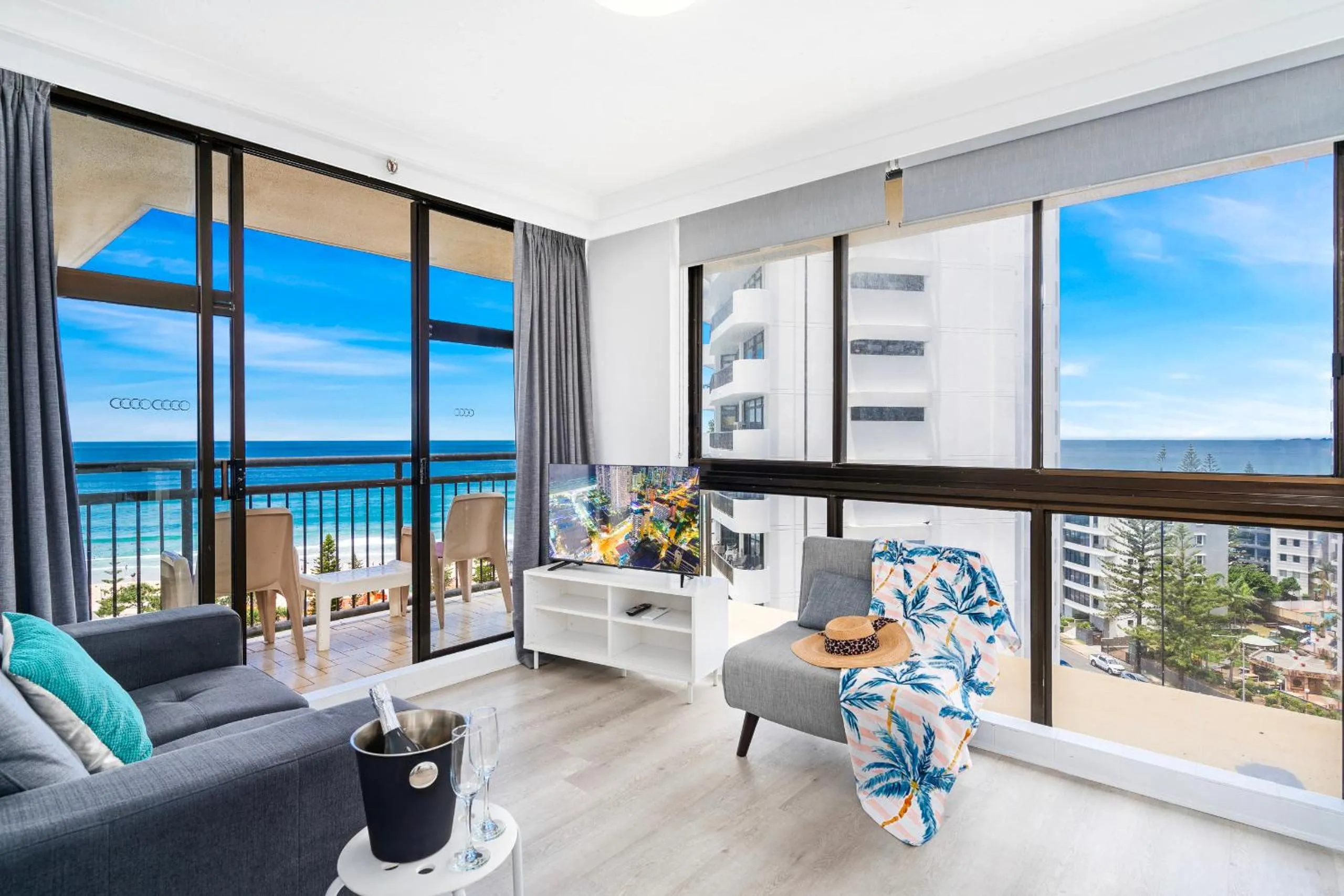 Beachcomber Resort - Deluxe Rooms