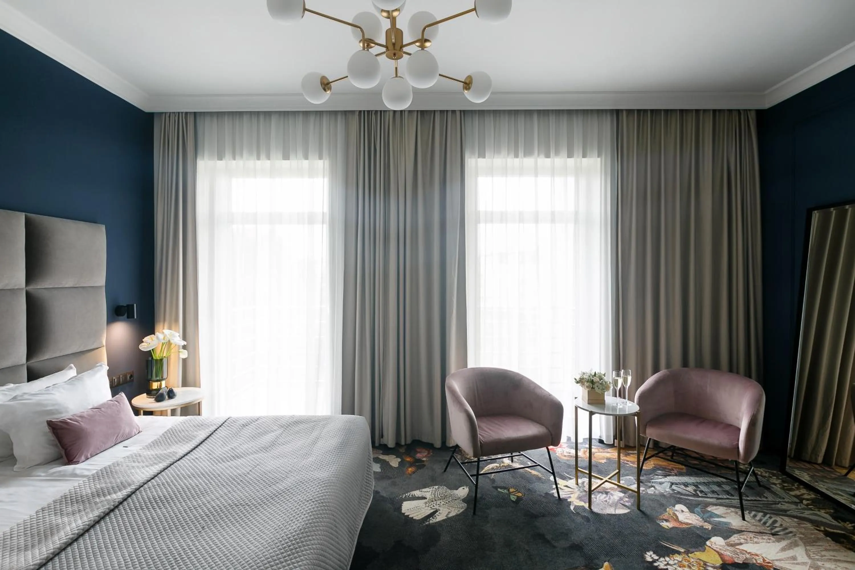 Deluxe Double Room with Balcony in Queen Boutique Hotel