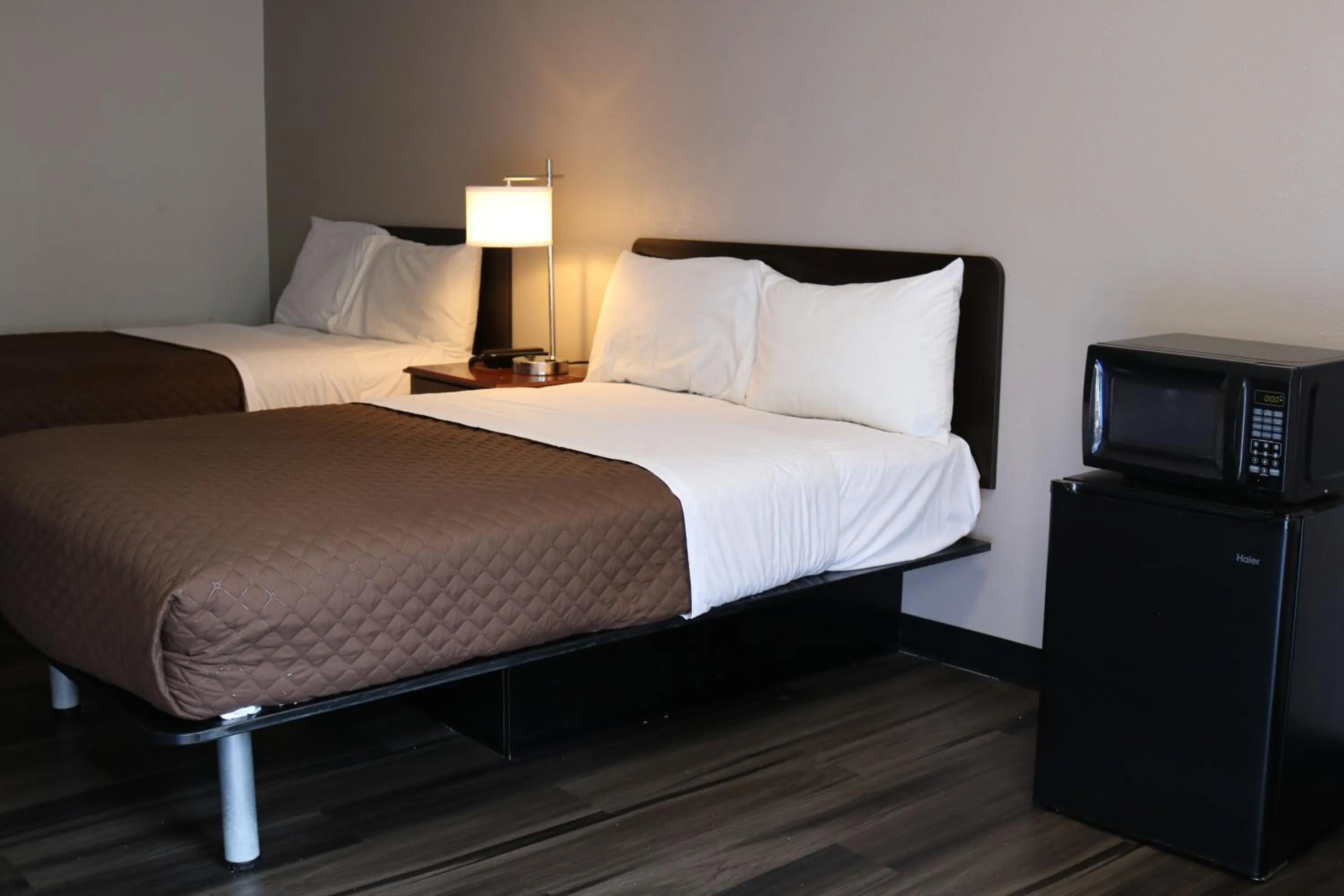 Quadruple Room - Non-Smoking in Rodeway Inn