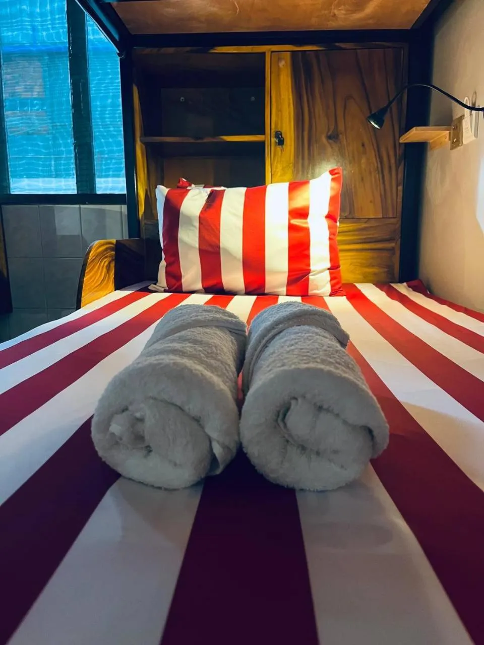 Bunk Bed in Mixed Dormitory Room in Por Chey