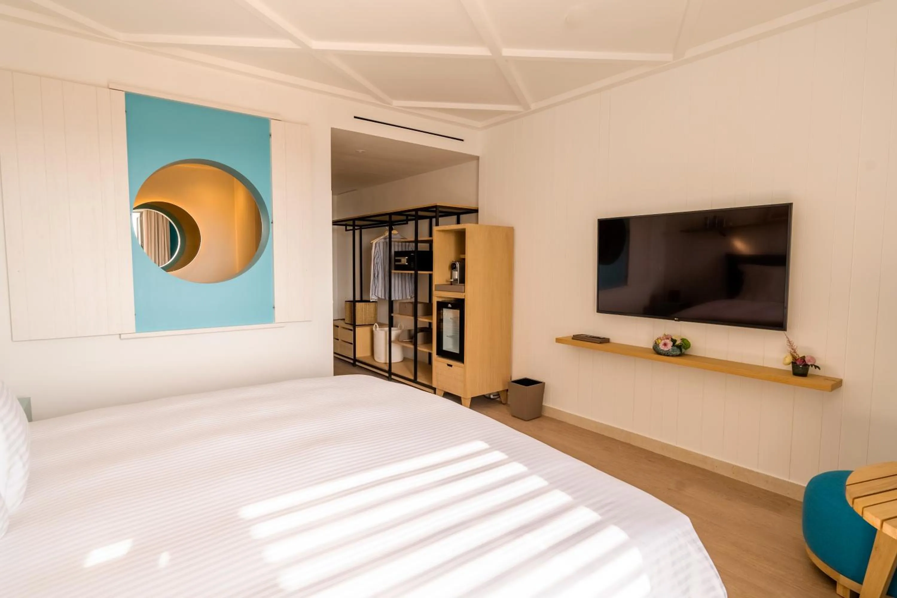 The View Deluxe King Pool View - single occupancy in The View Agadir