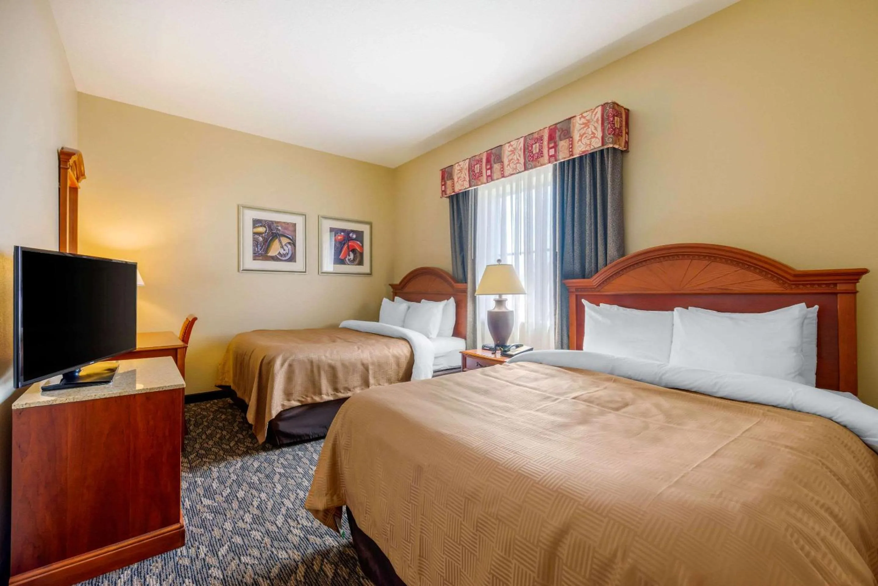 Queen Room with Two Queen Beds and Sofa Bed - Non-Smoking in Clarion Inn Ormond Beach at Destination Daytona
