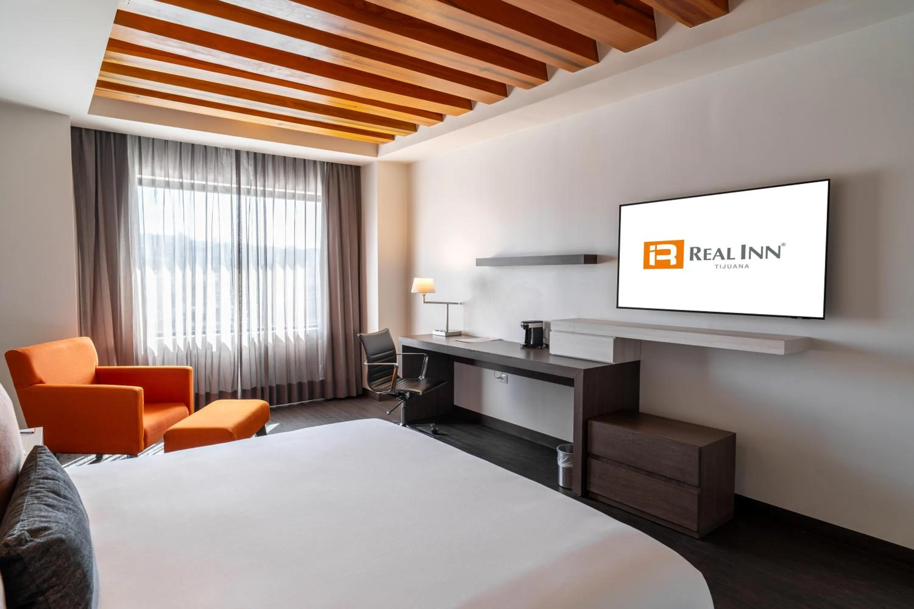 Master Suite King in Real Inn Tijuana by Camino Real Hoteles