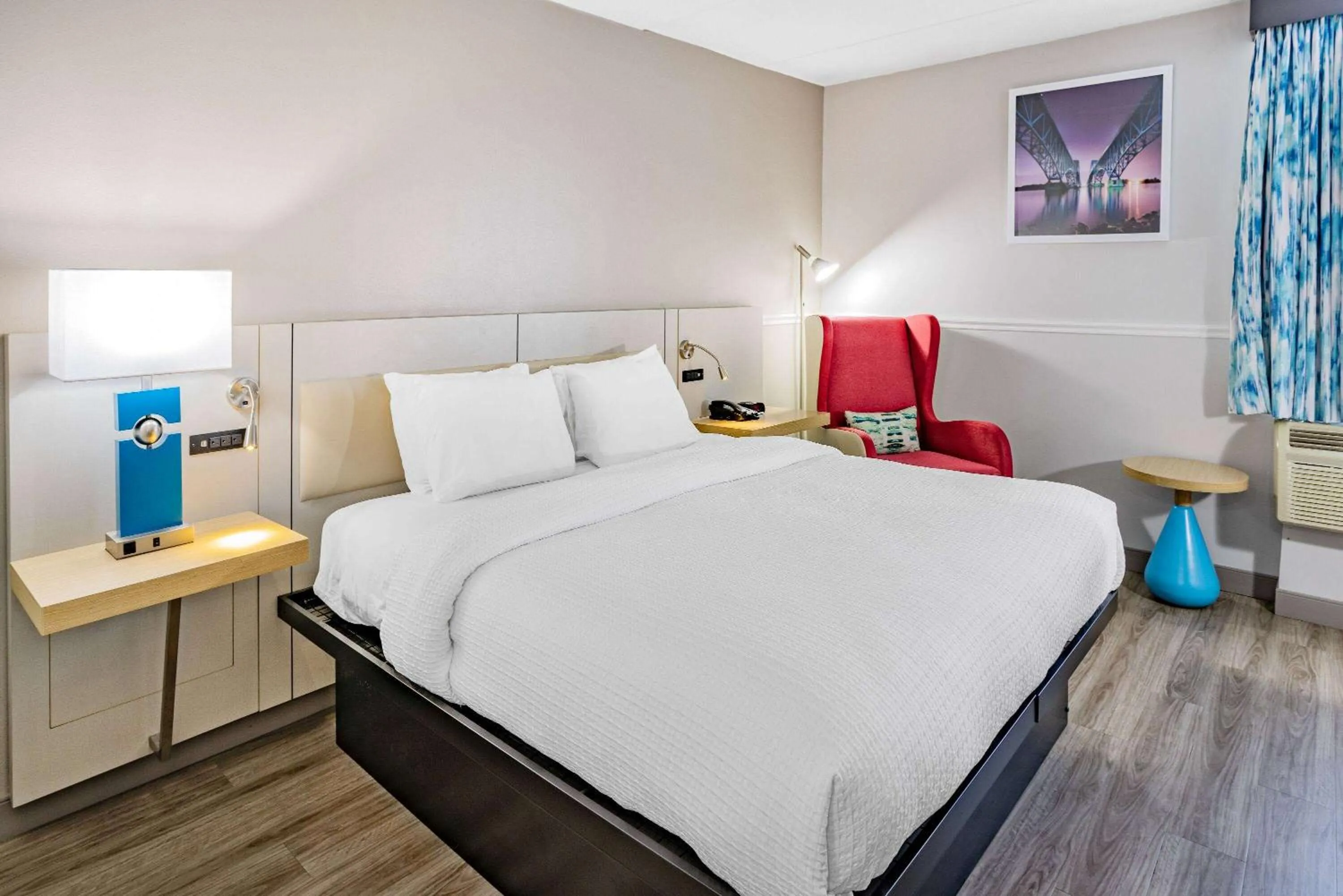 King Room - Non-Smoking in Wingate by Wyndham Fishkill