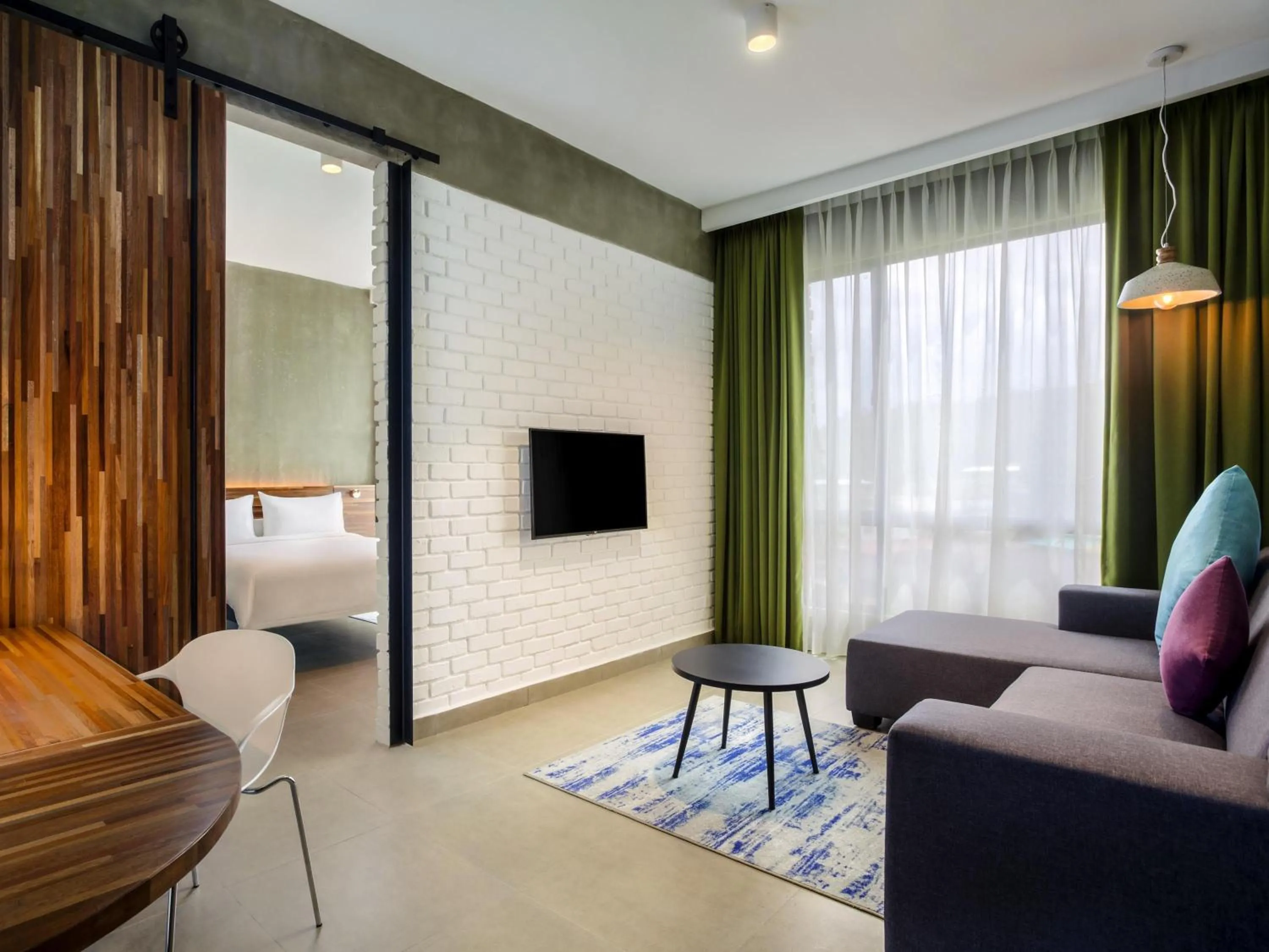 Superior Queen Suite in ibis Styles Kota Kinabalu Inanam