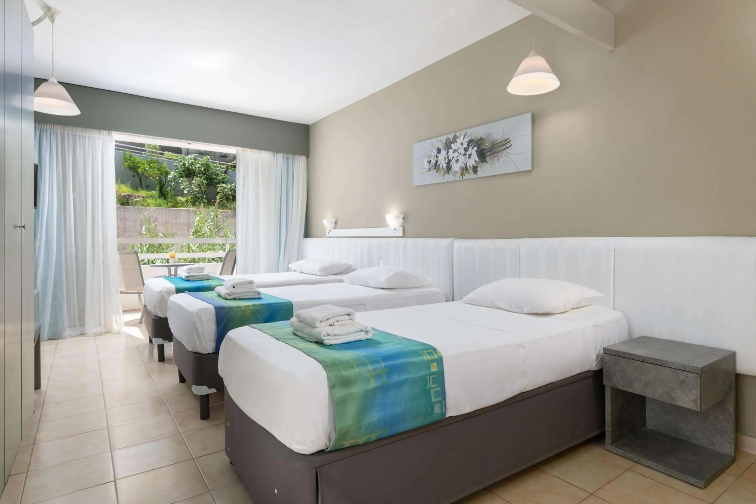 Triple Room in Lito Hotel