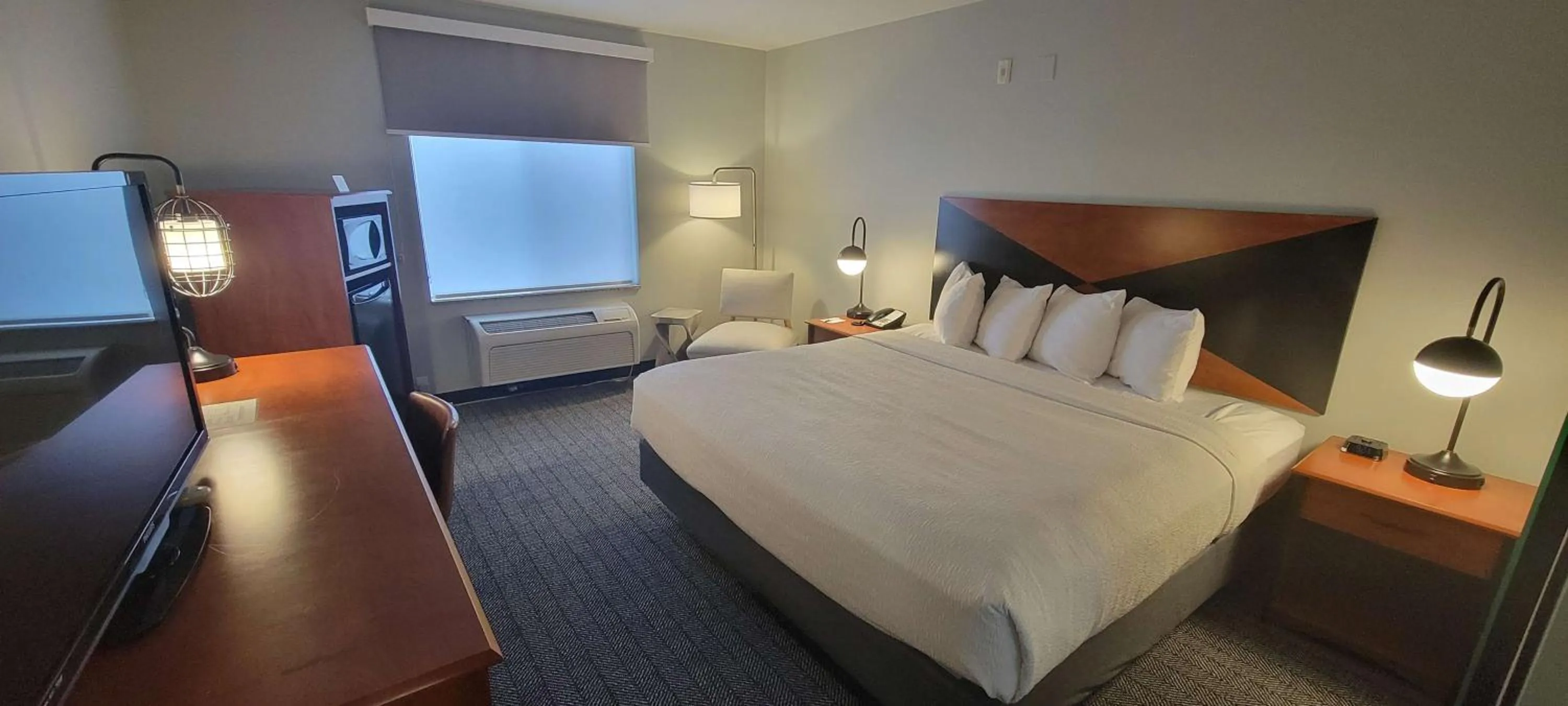 King Room - Disability Access in Best Western Kennewick Tri-Cities Center