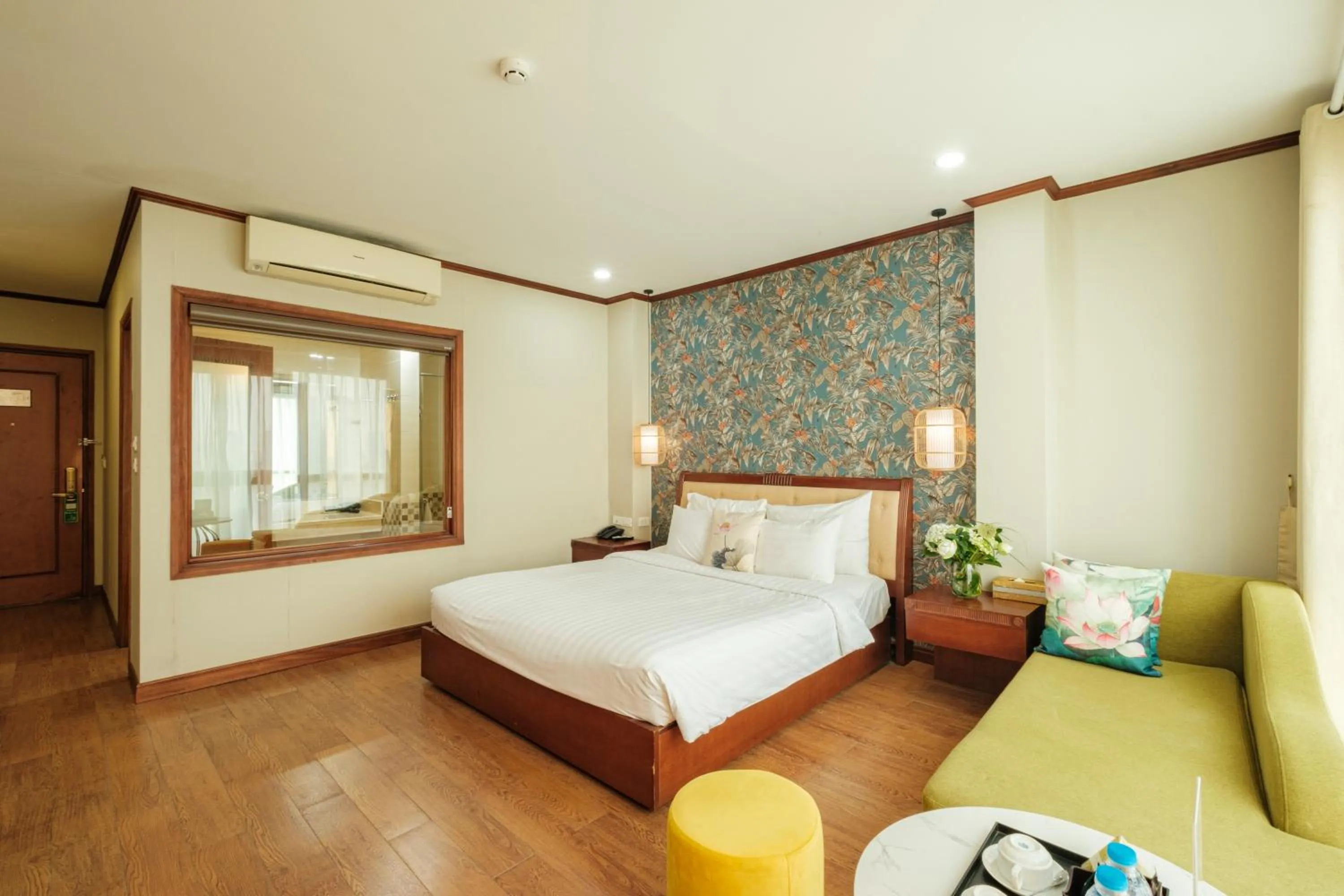 Suite with Lake View in Sunset Westlake Hanoi Hotel