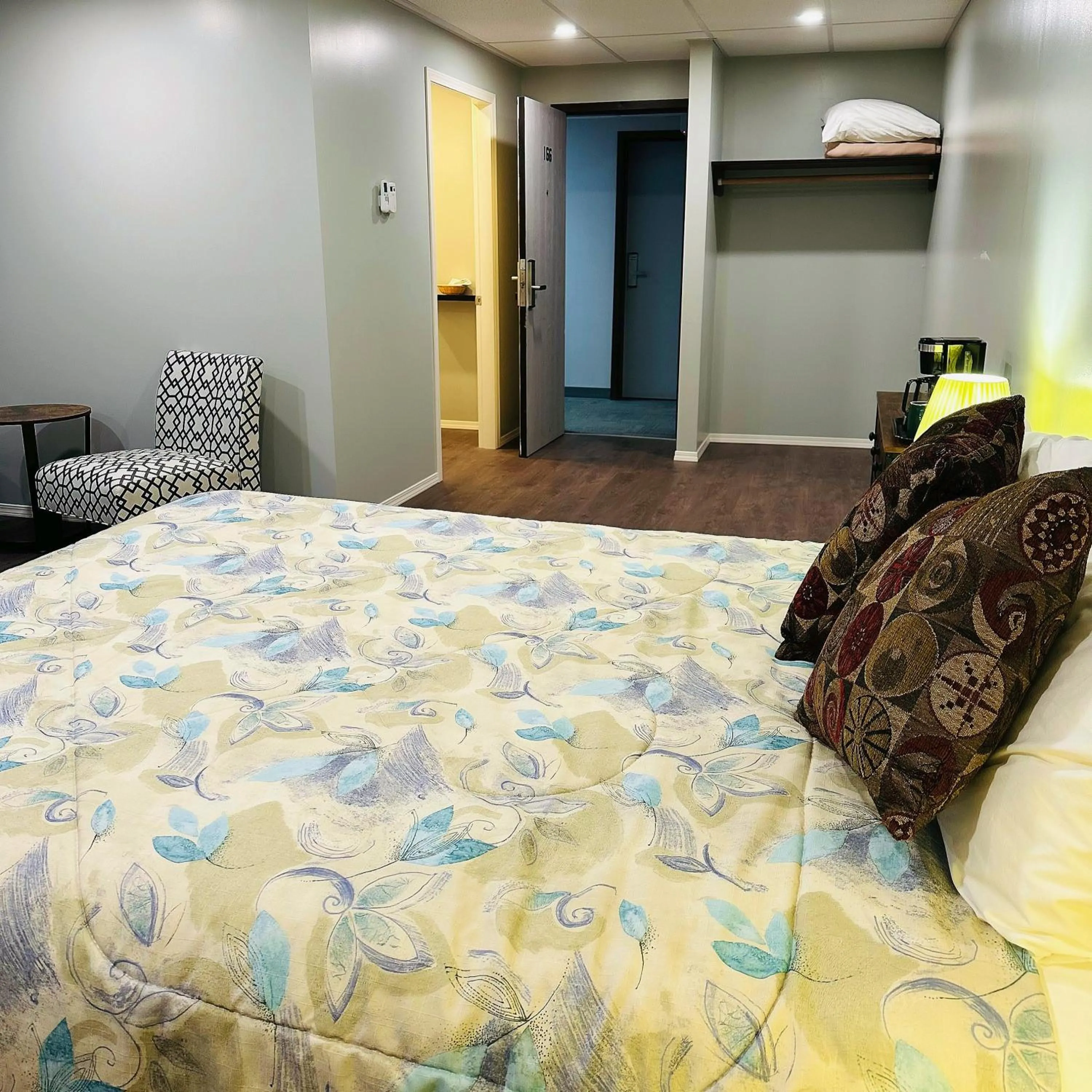 Queen Room - Disability Access in SureStay by Best Western Smithers
