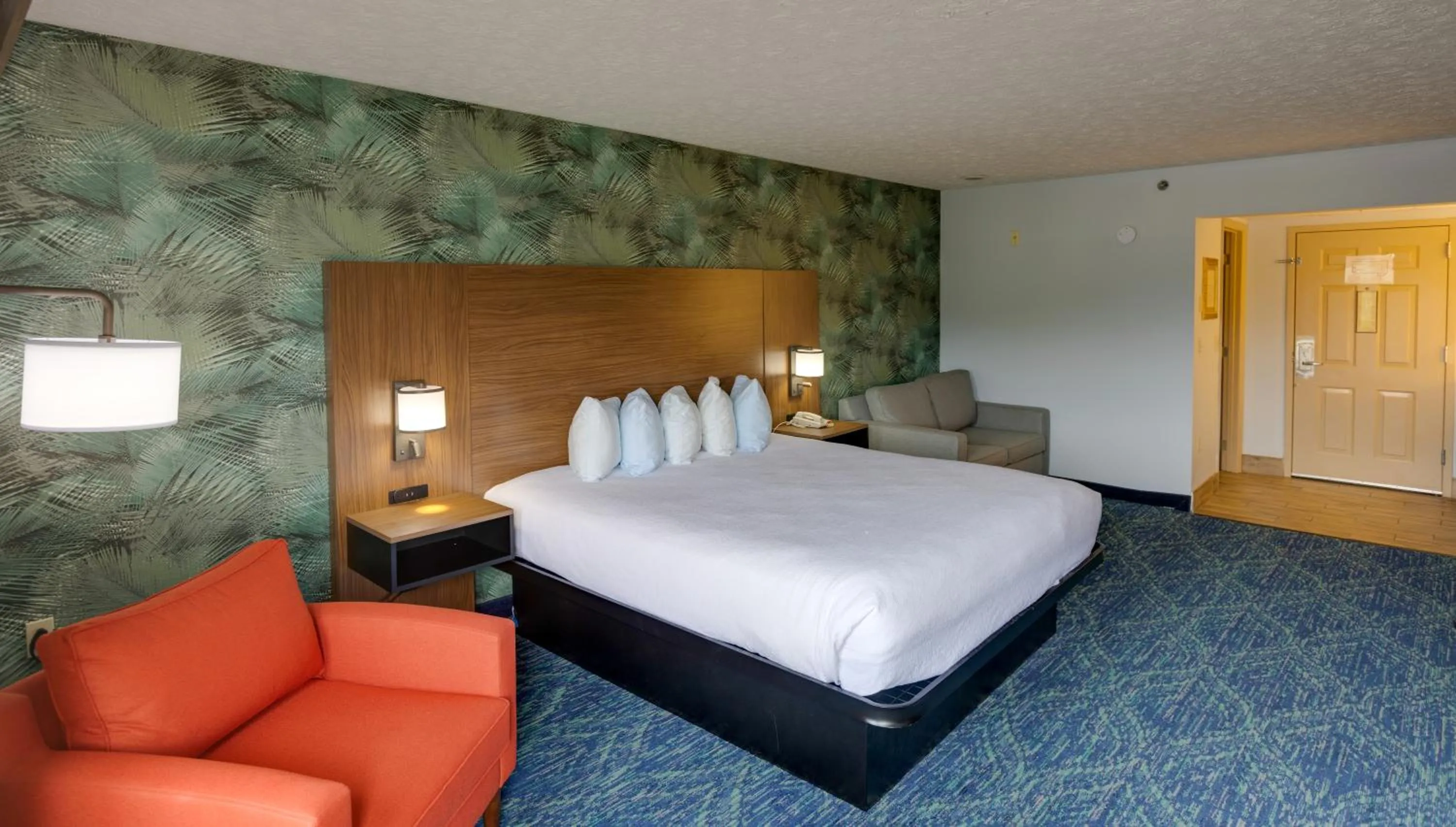 King Suite in Park Grove Inn