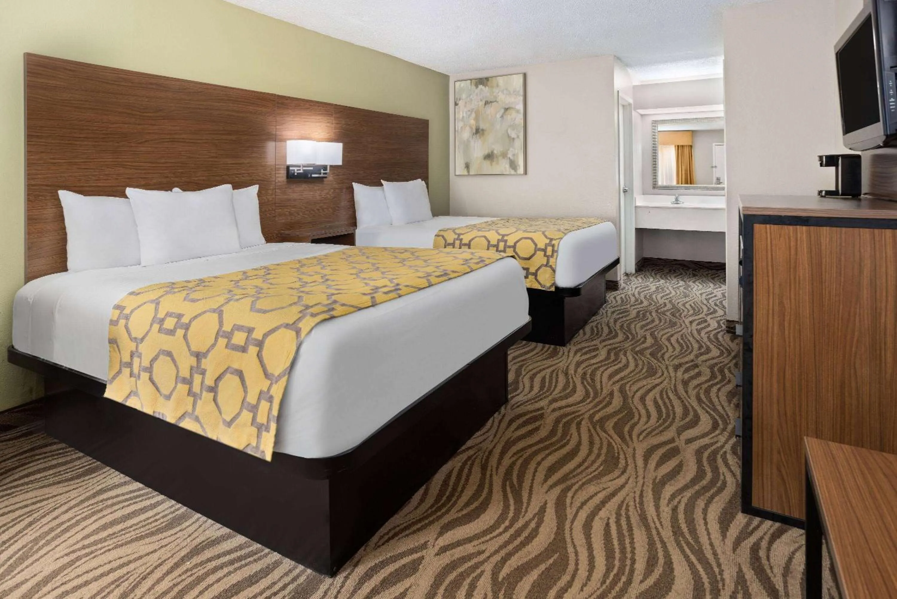 Queen Room with Two Queen Beds - Non-Smoking in Baymont by Wyndham Griffin