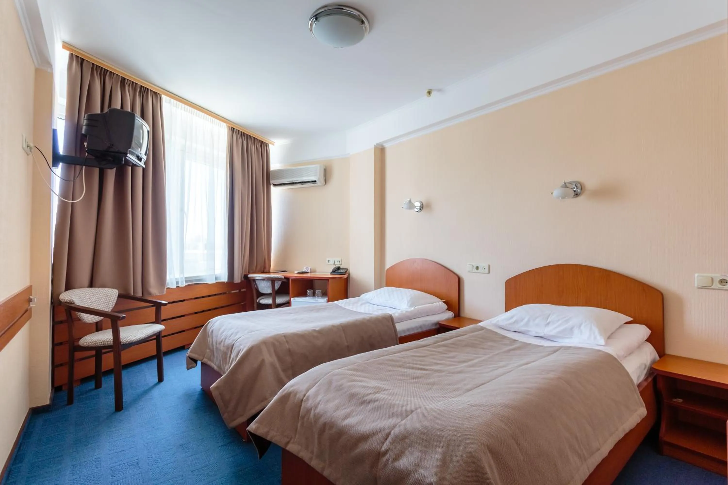 Standard Twin Room in Tourist Hotel Complex