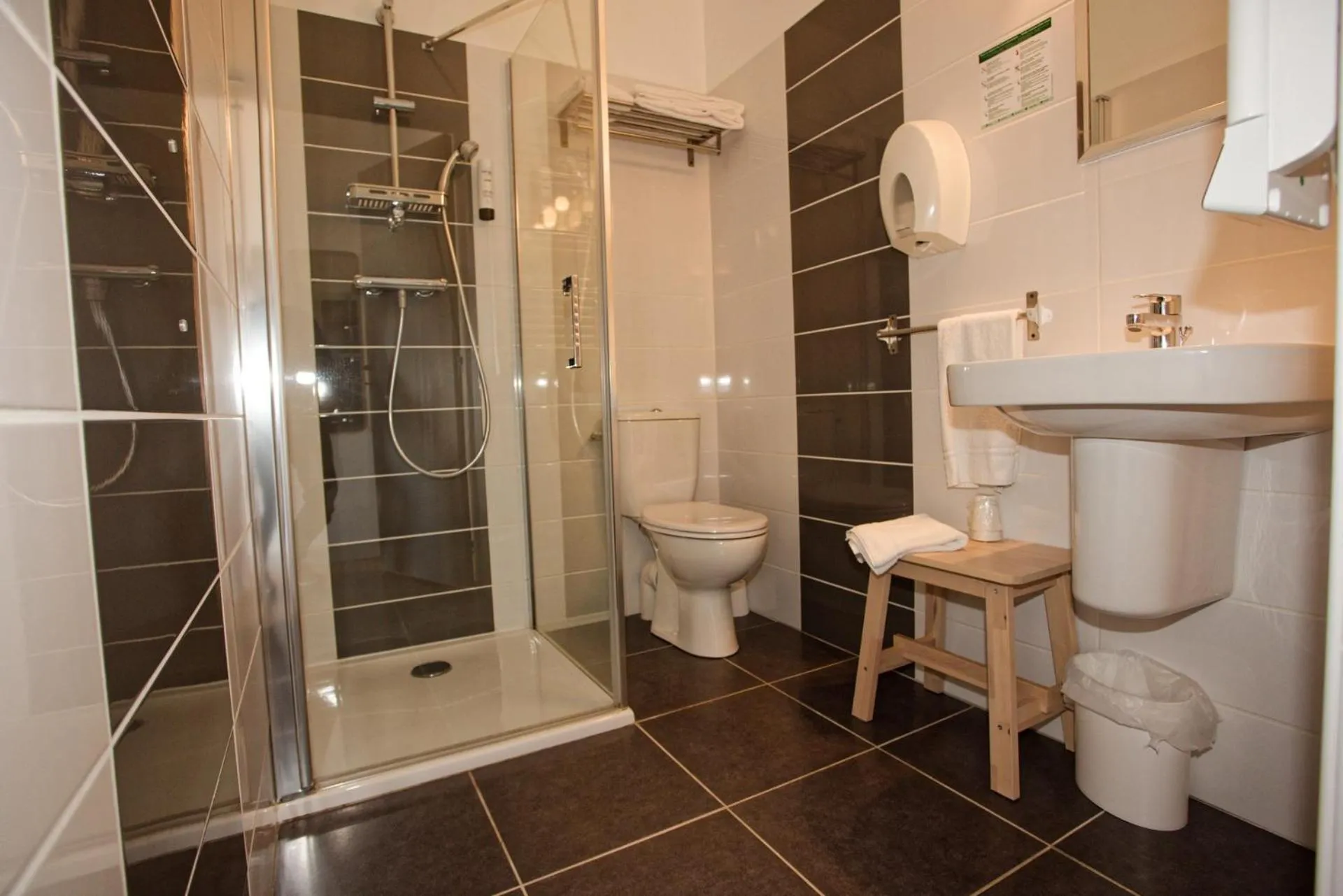 Twin Room in Hôtel Océan Dinan