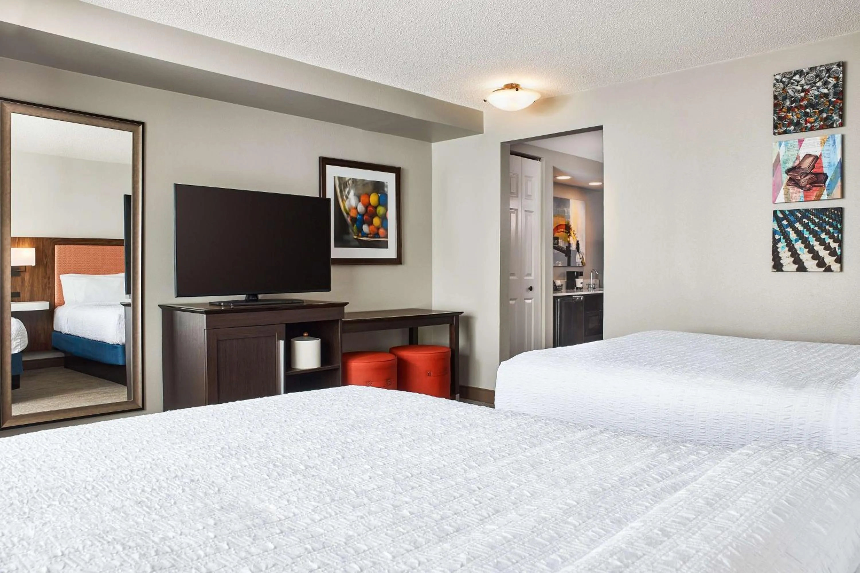 Studio with Two Queen Beds and Sofa Bed - Hearing Access/Non-Smoking in Hampton Inn & Suites Hershey Near the Park