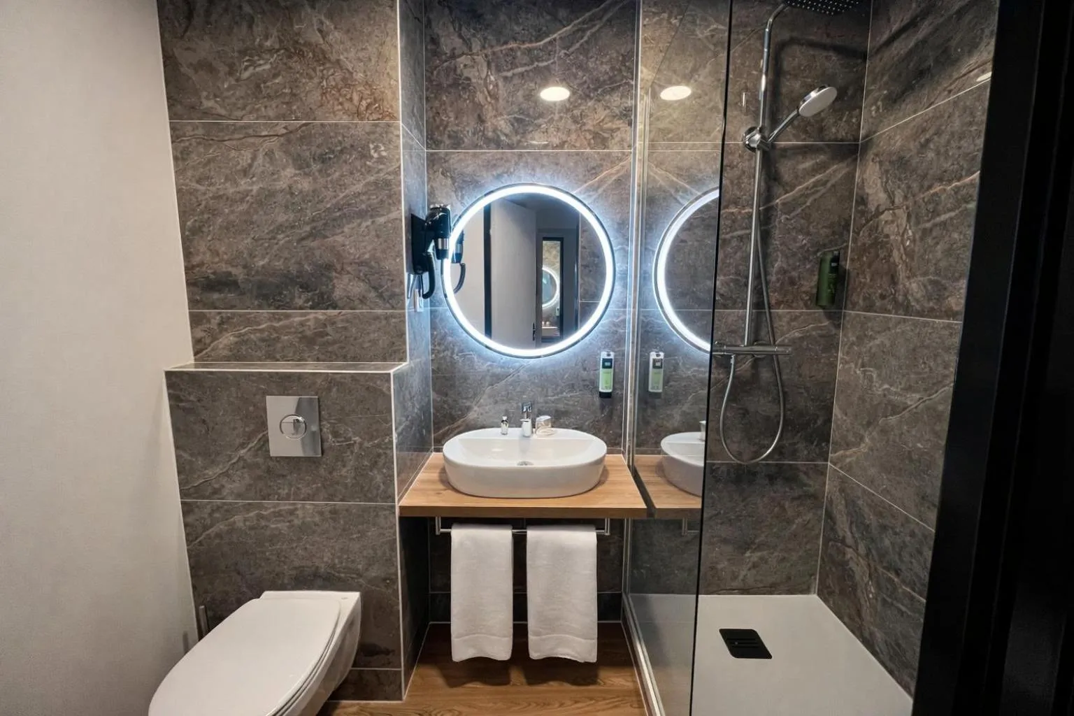 Twin Room in Logis Hotel Altina