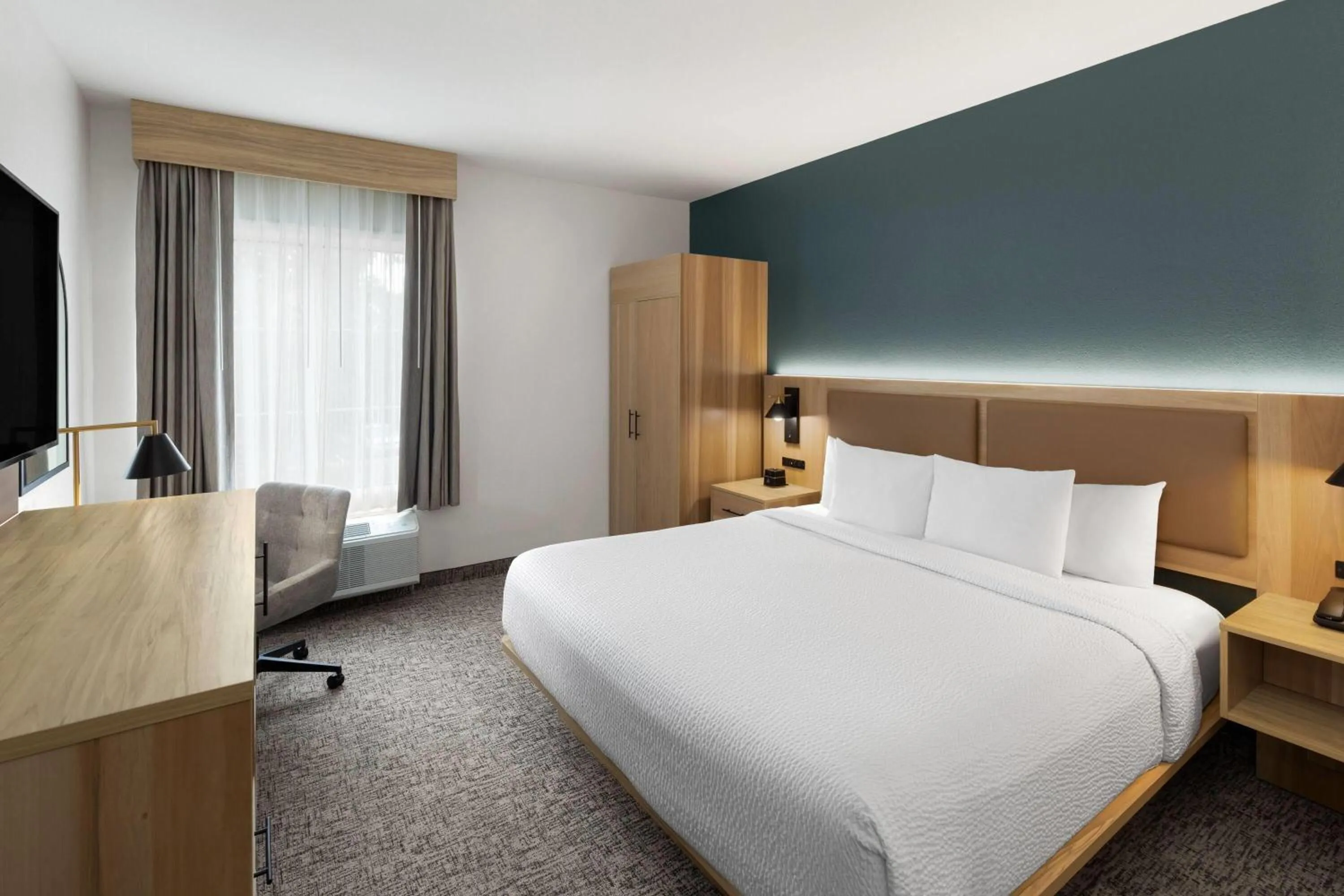 King Room - Mobility Access/Non-Smoking in La Quinta by Wyndham Lexington South / Hamburg