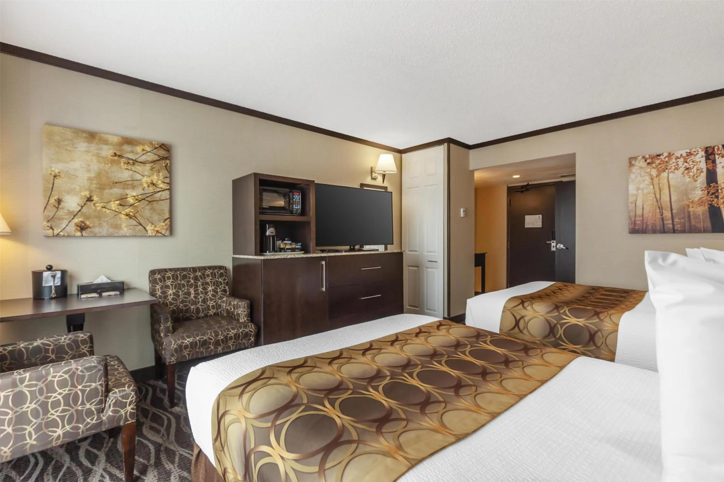 Double Room with Two Double Beds in Best Western Wayside Inn