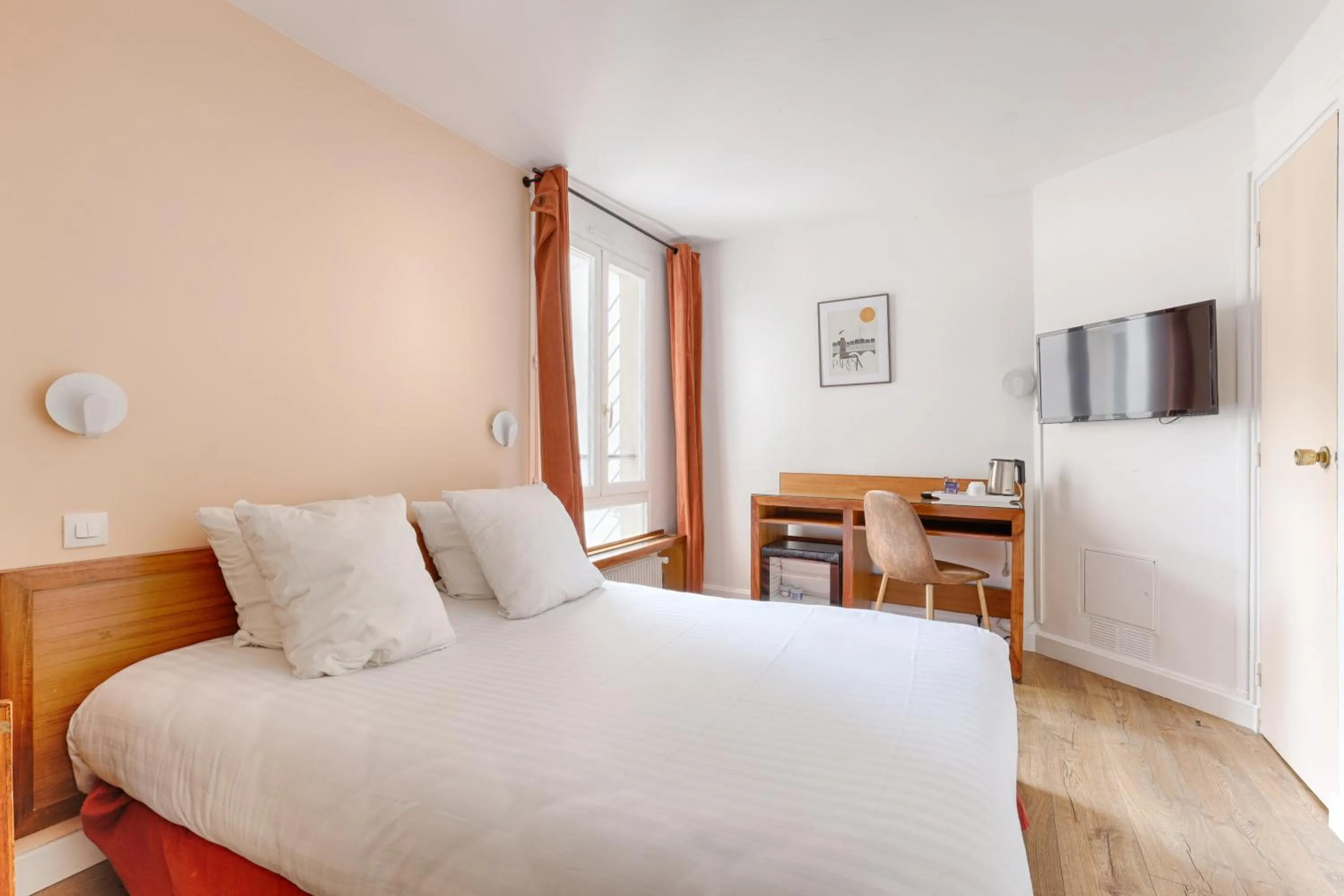 Double Room in Hôtel Du Leman