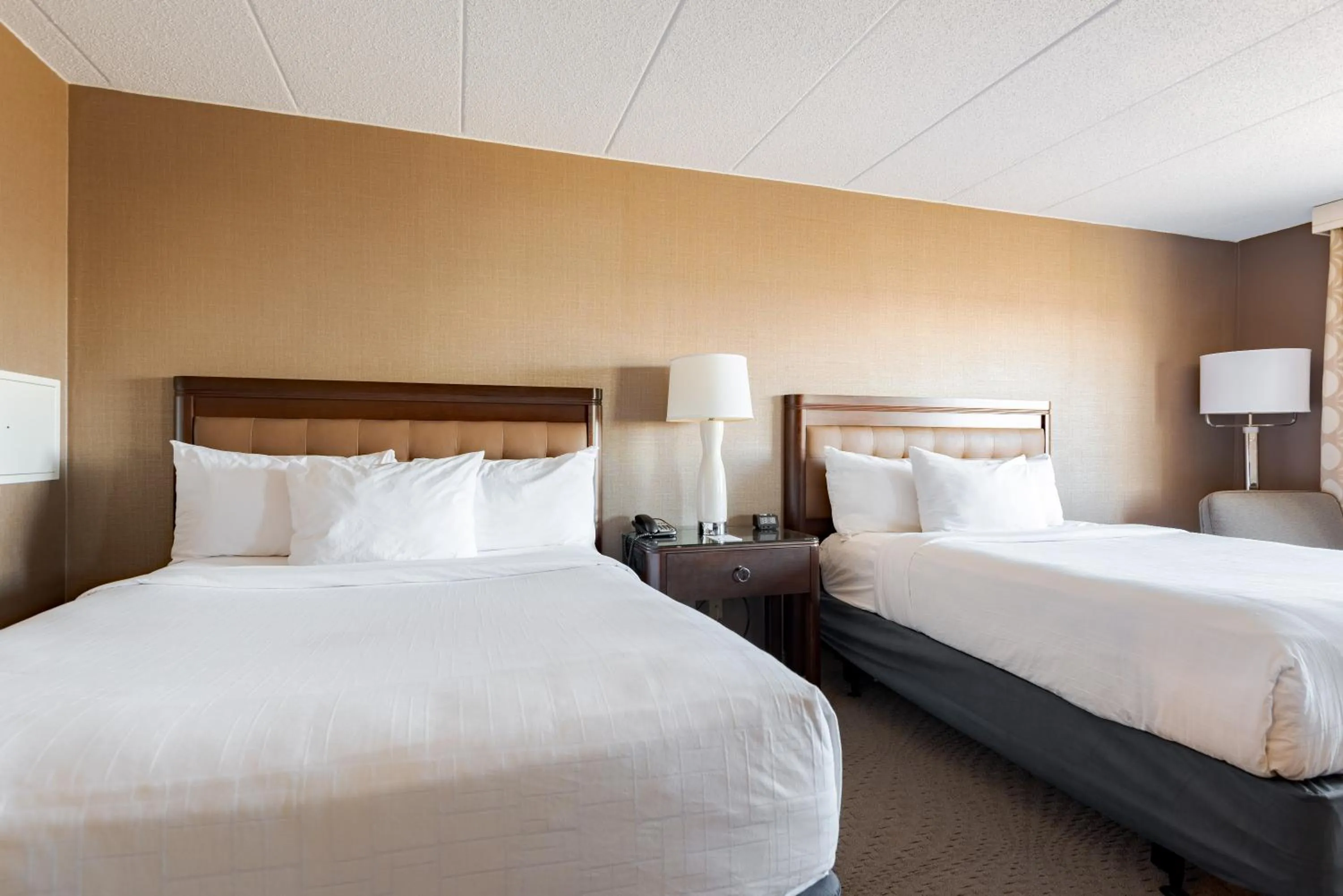 Queen Room with Two Queen Beds - Non-Smoking in Wyndham Omaha Hotel - West Dodge