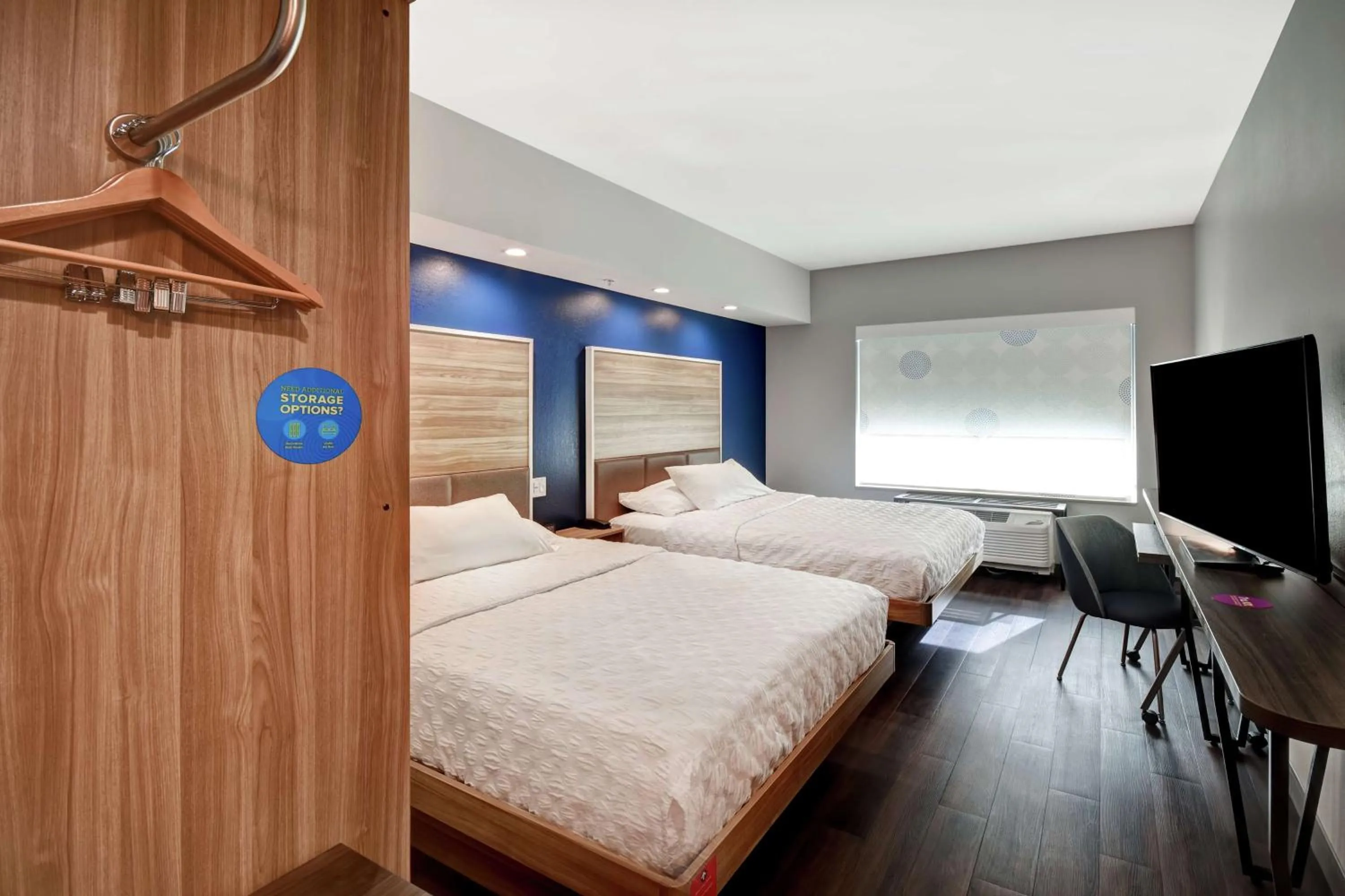 Queen Room with Two Queen Beds in Tru By Hilton Syracuse-Camillus