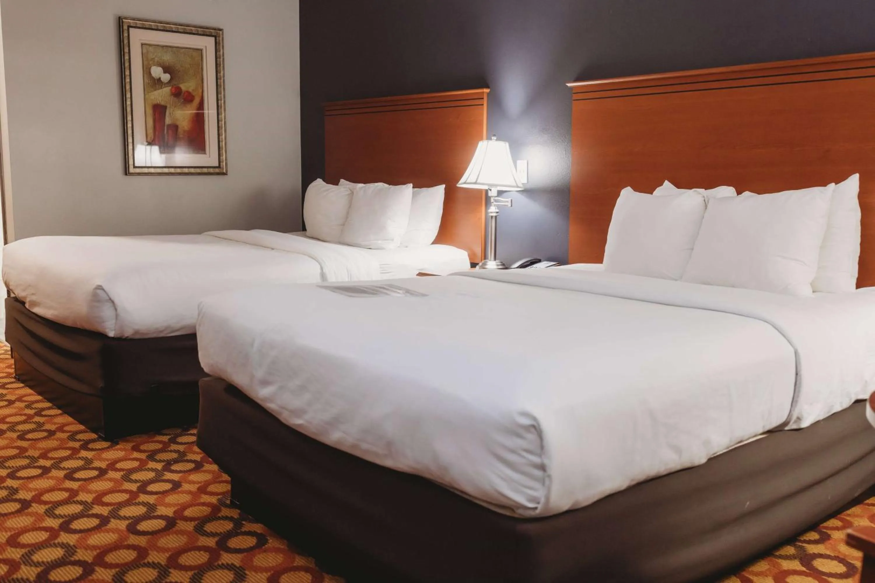 Queen Room with Two Queen Beds - Non-Smoking in Clarion Inn