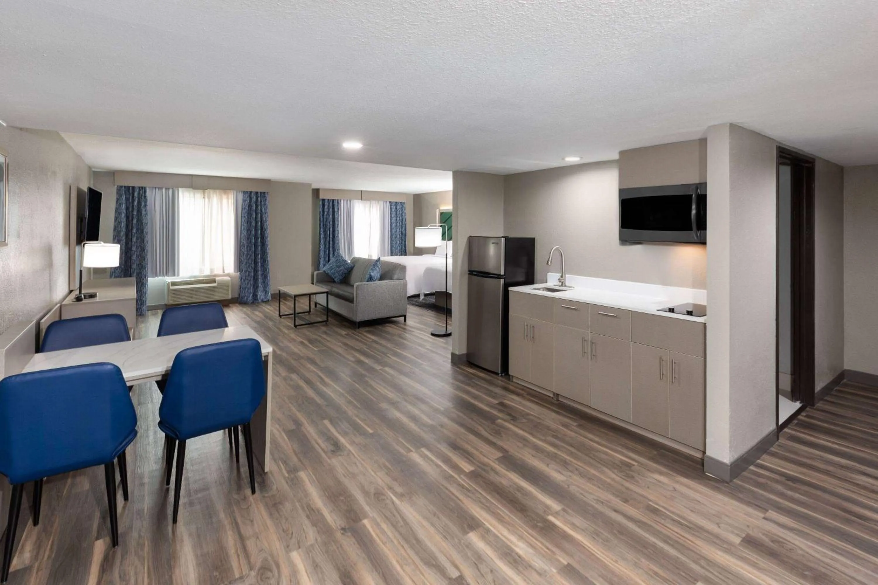 Studio Suite with Two Queen Beds - Non-Smoking in Wingate by Wyndham Sulphur Near Lake Charles