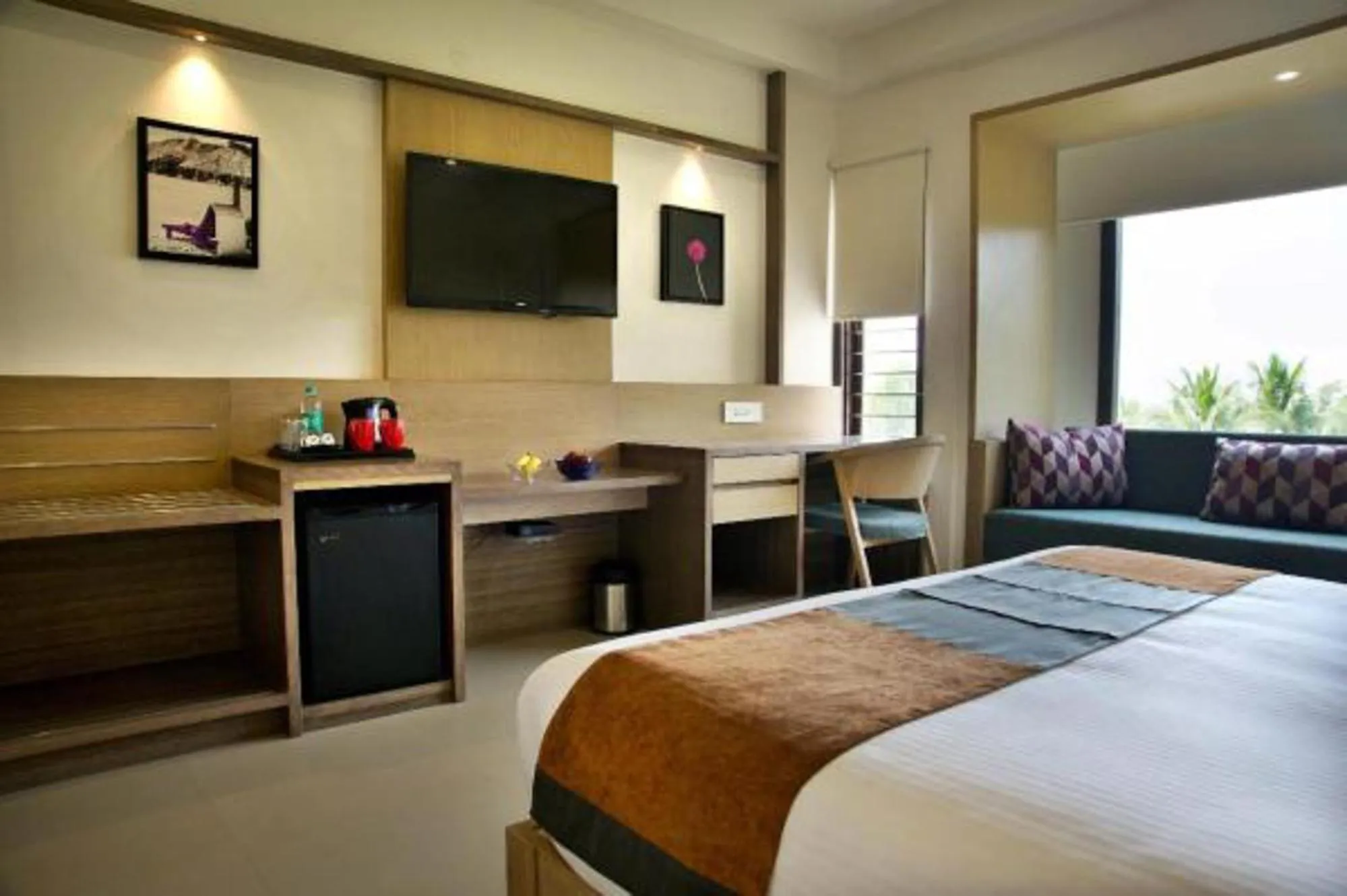 Superior Room - single occupancy in Purple Cloud Hotel