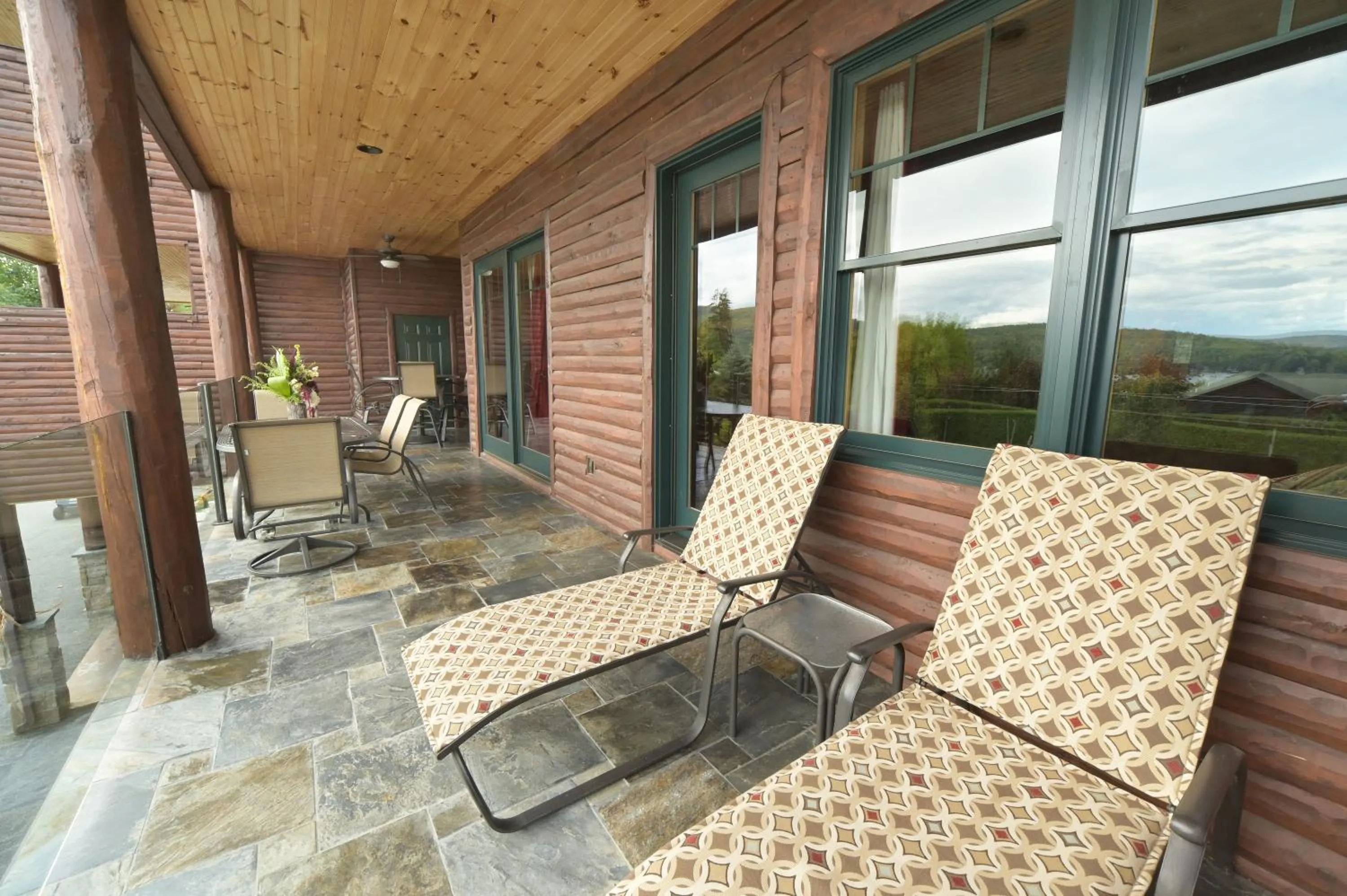 King Suite with Balcony in The Lodges at Cresthaven