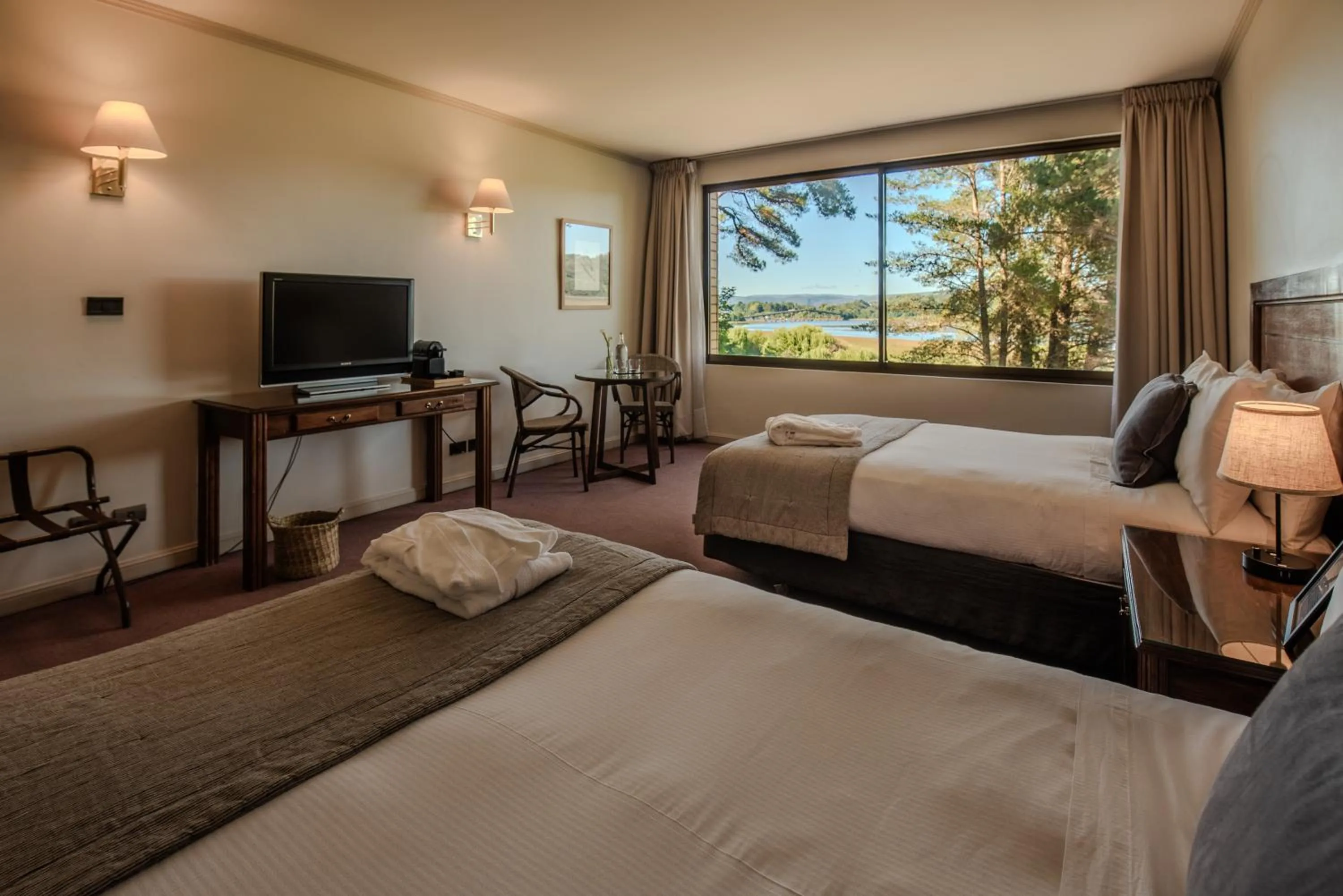 Superior Twin Room in Hotel Puerta del Sur