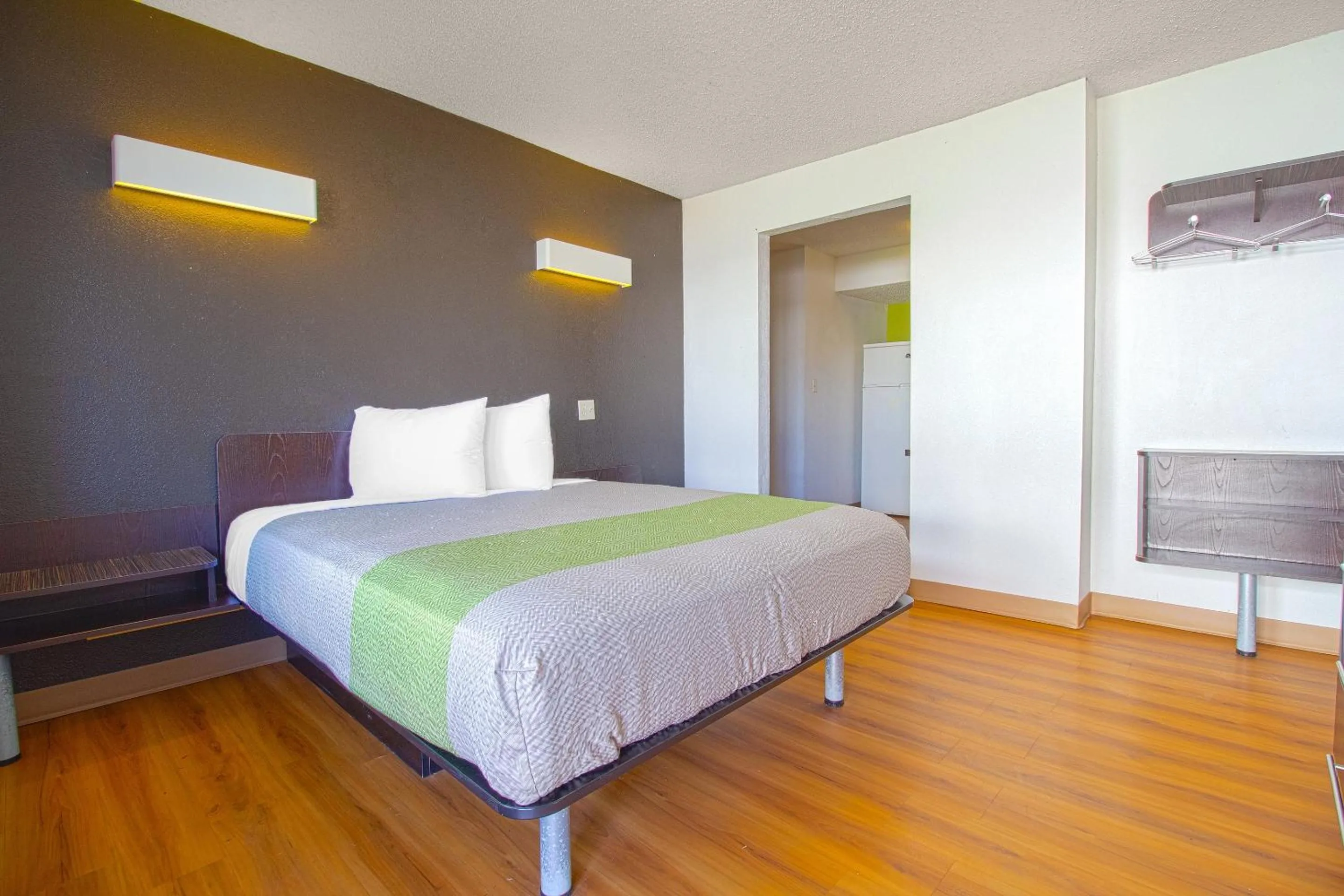 2 Queen Beds with Kitchenette Non-Smoking in Studio Inn Extended Stay Oklahoma City Airport by OYO