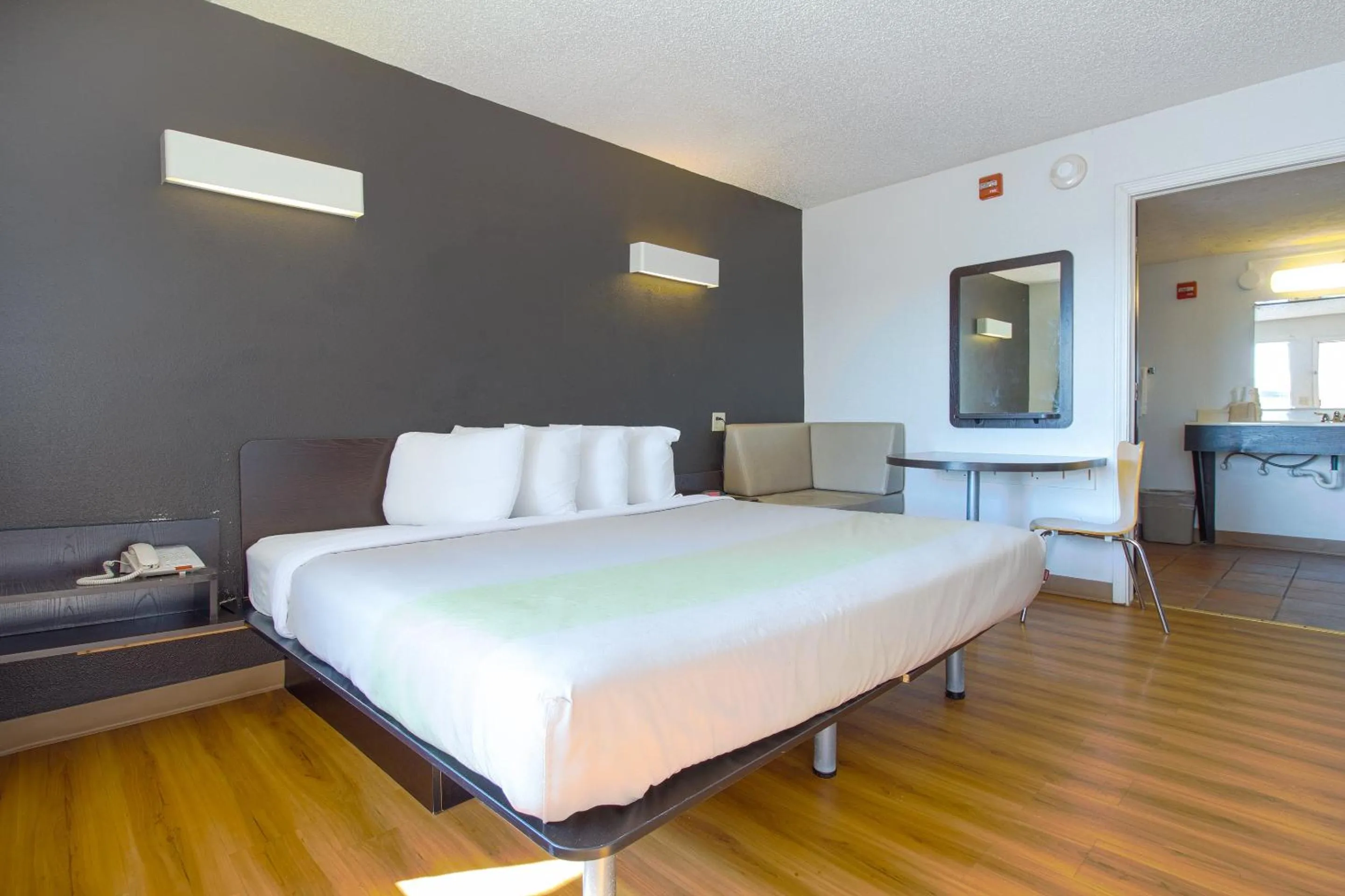 King Room - Disability Access - Non-Smoking in Studio Inn Extended Stay Oklahoma City Airport by OYO