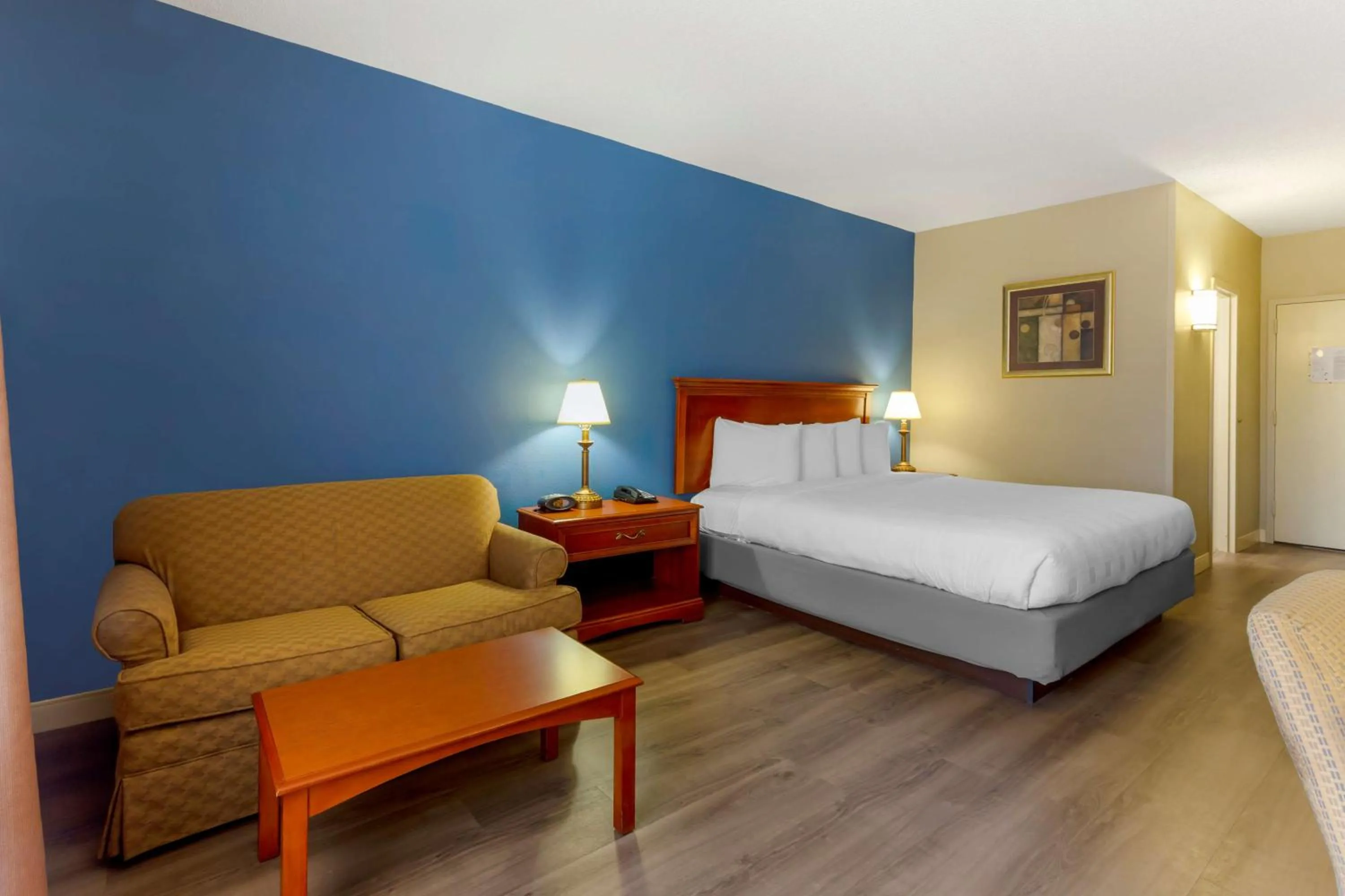 King Room - Non-Smoking in Best Western Plus Cary - NC State