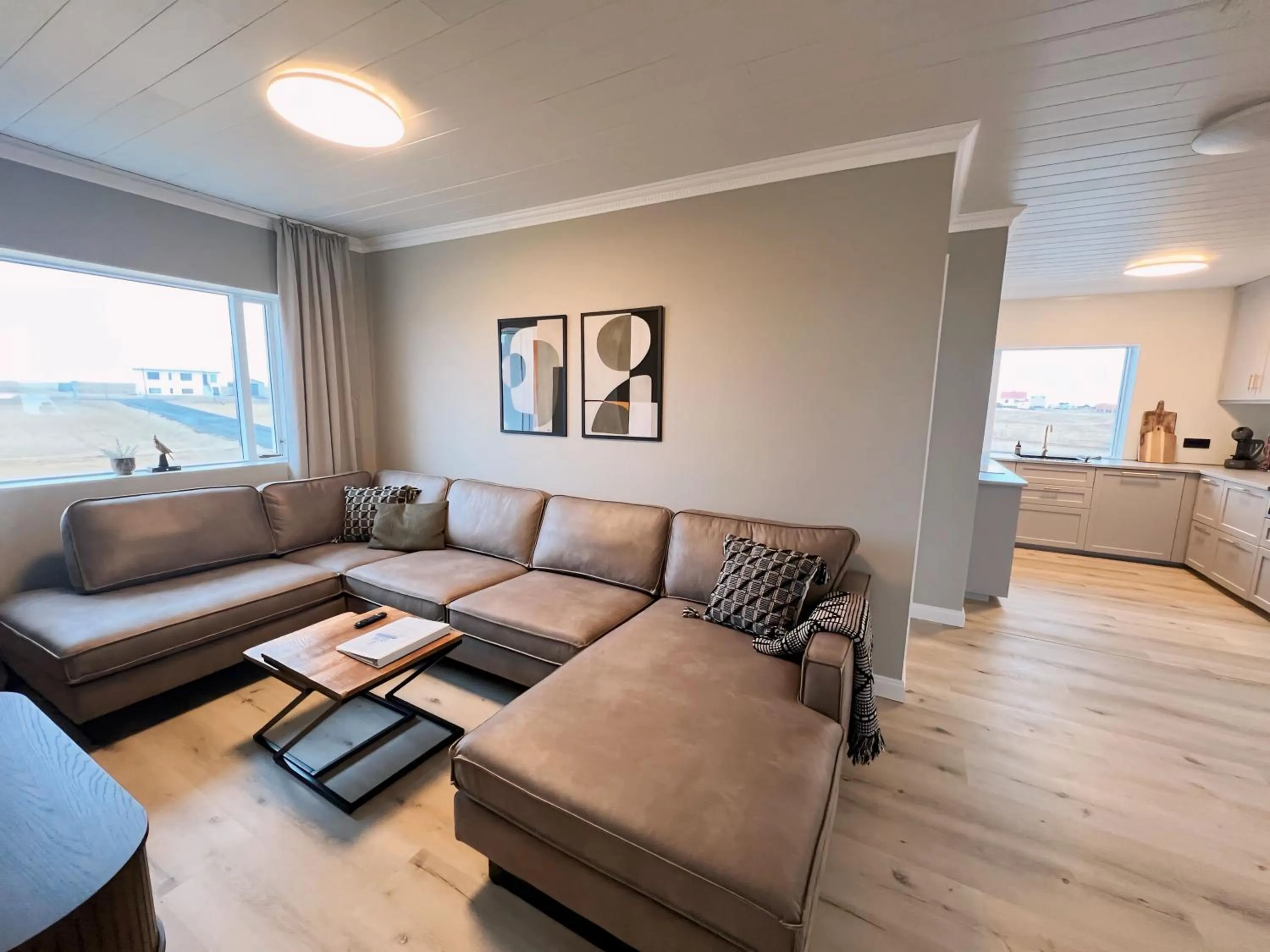 Three-Bedroom Apartment (6 Adults) in Garður Apartments