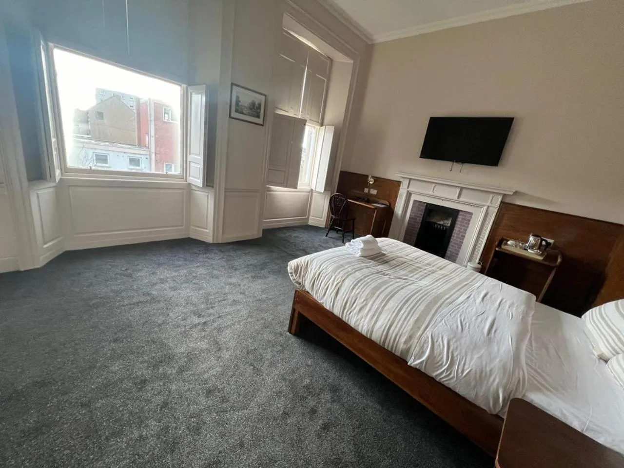 Deluxe Double Room in Burntisland House
