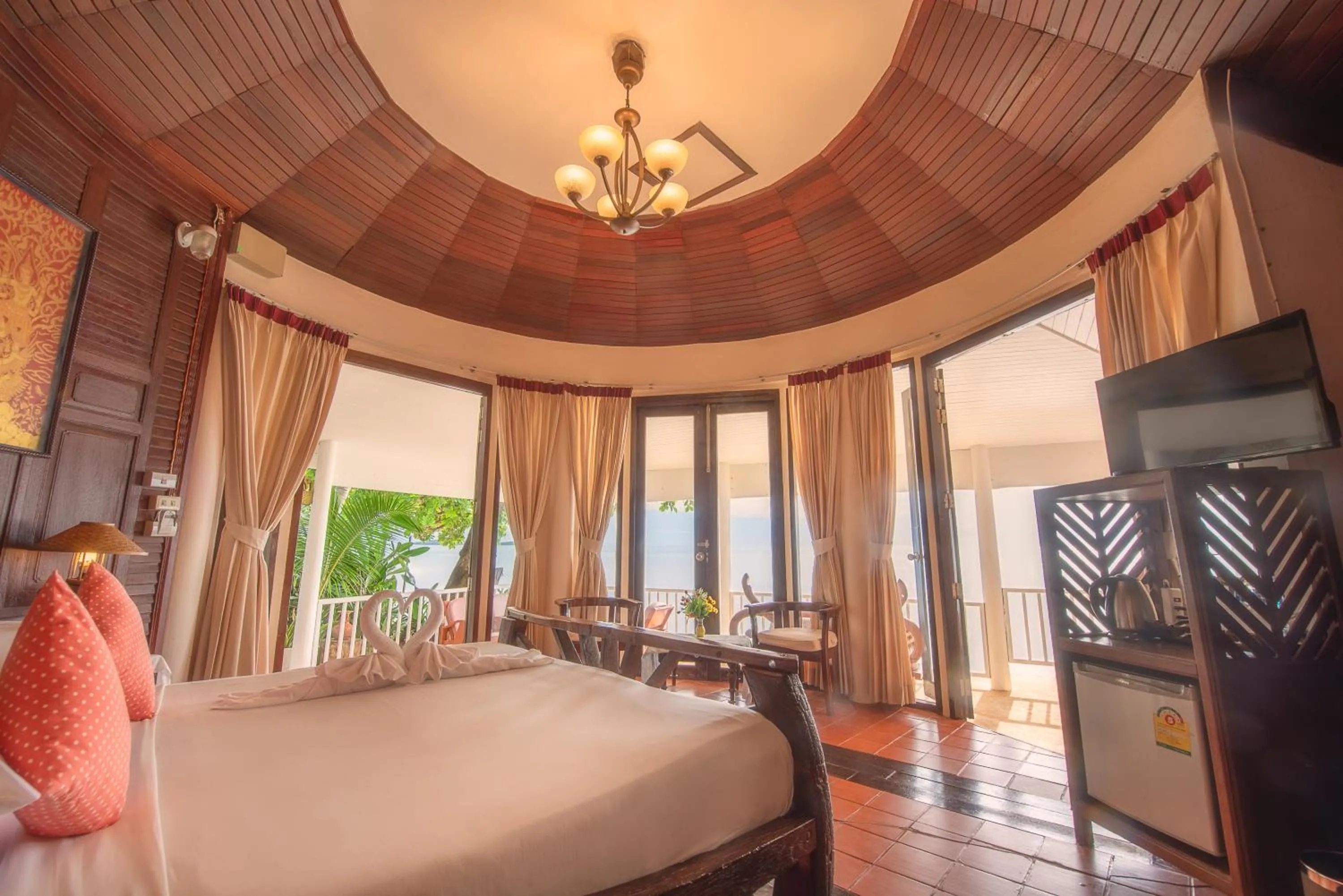 Deluxe Double Room - Beach Front in Sans Souci Samui