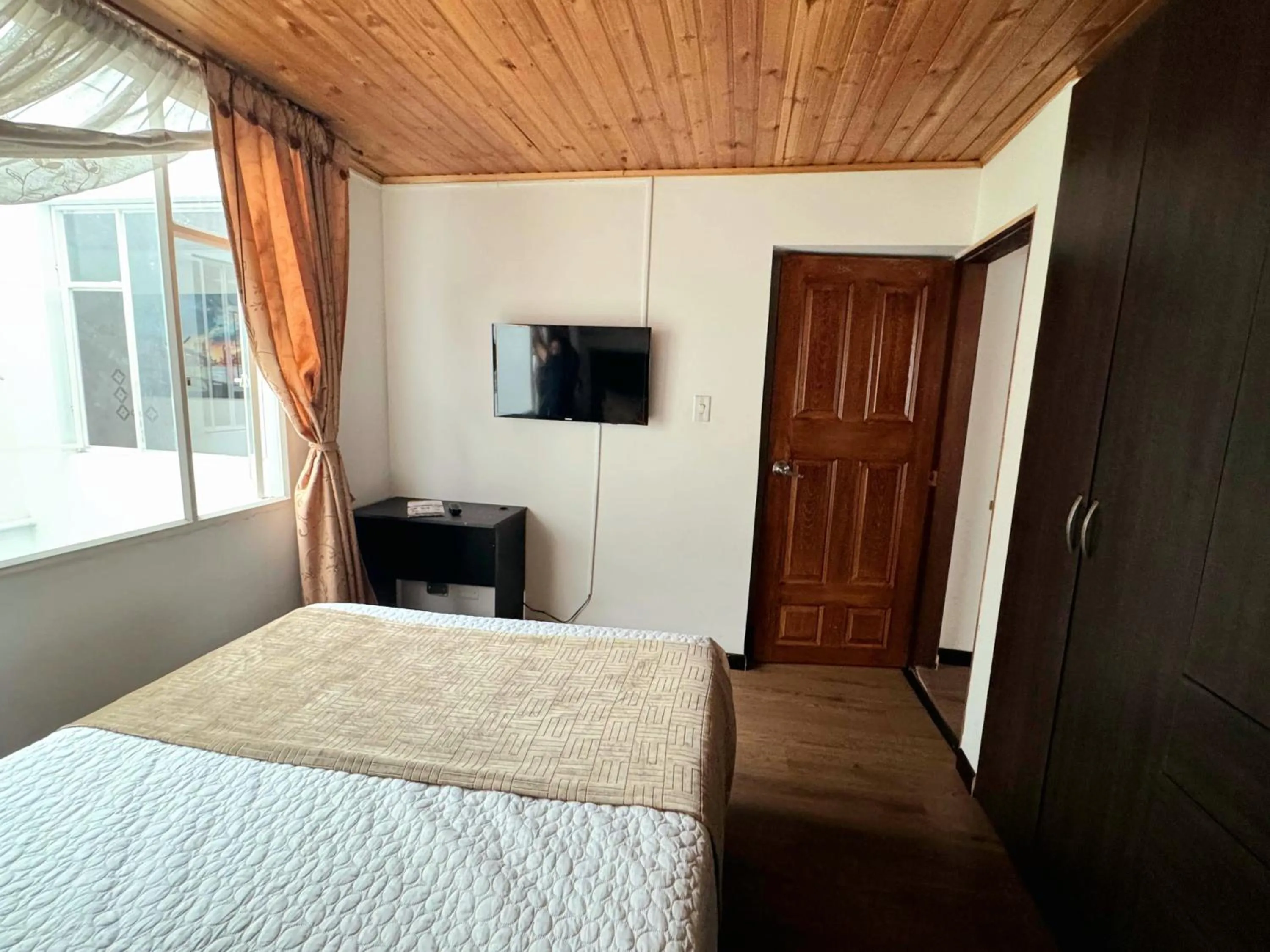 Classic Quadruple Room in Oporto 83